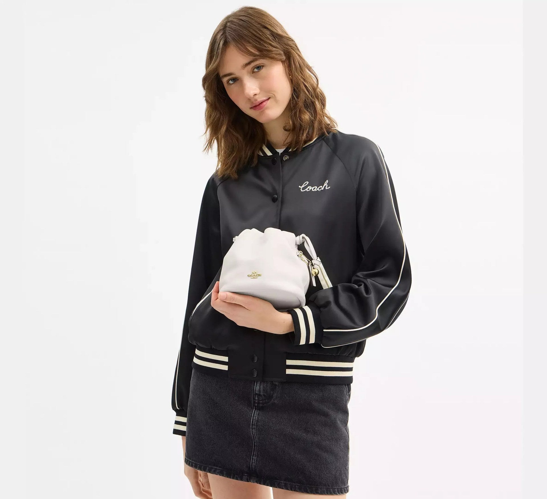 Coach Faye Mini Drawstring Bag With Ruching – Gold/Chalk - Sneaker Türkiye