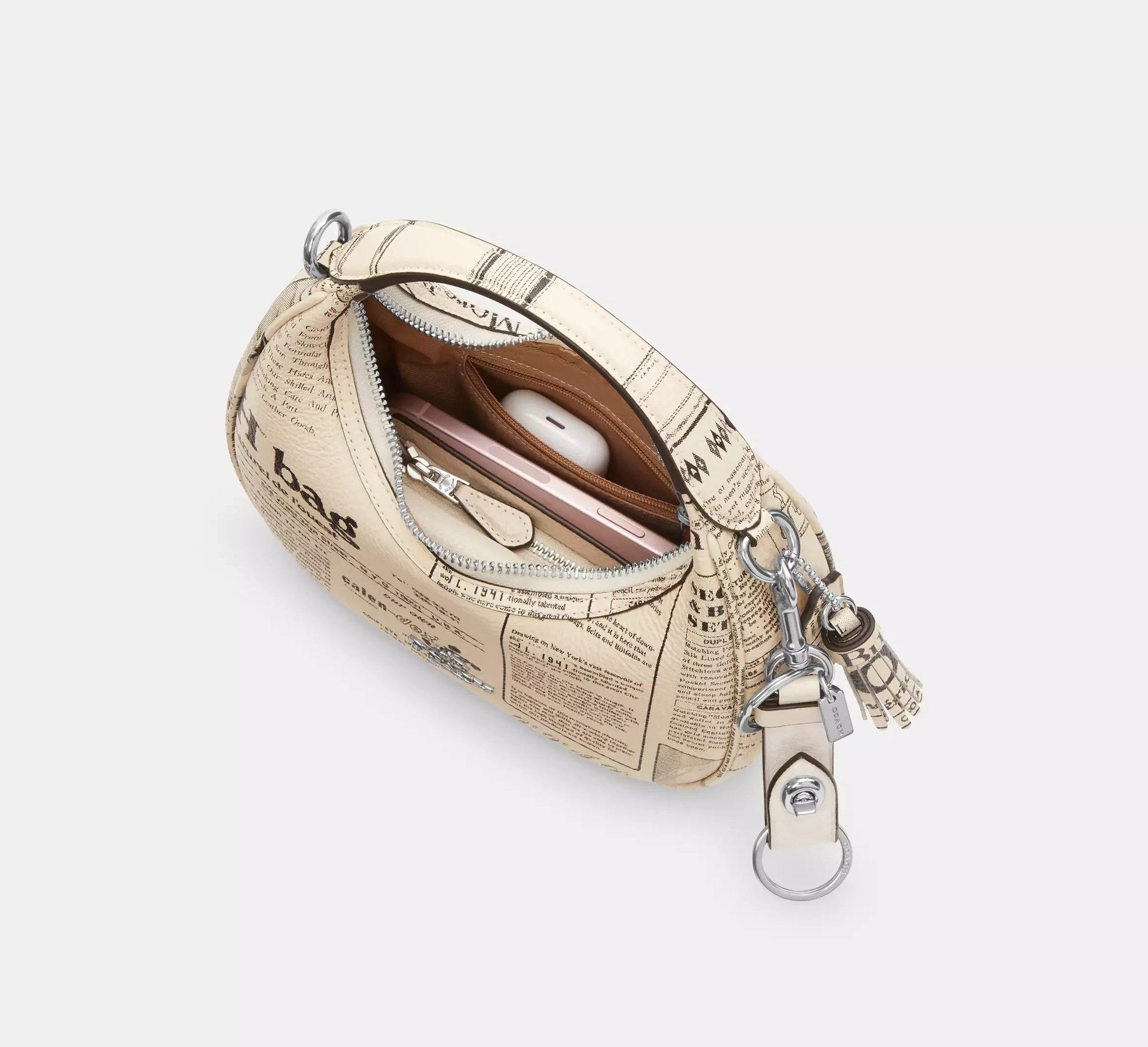 Coach Carmen Mini Crossbody Bag With Newspaper Print – Silver/Chalk Multi - Sneaker Türkiye