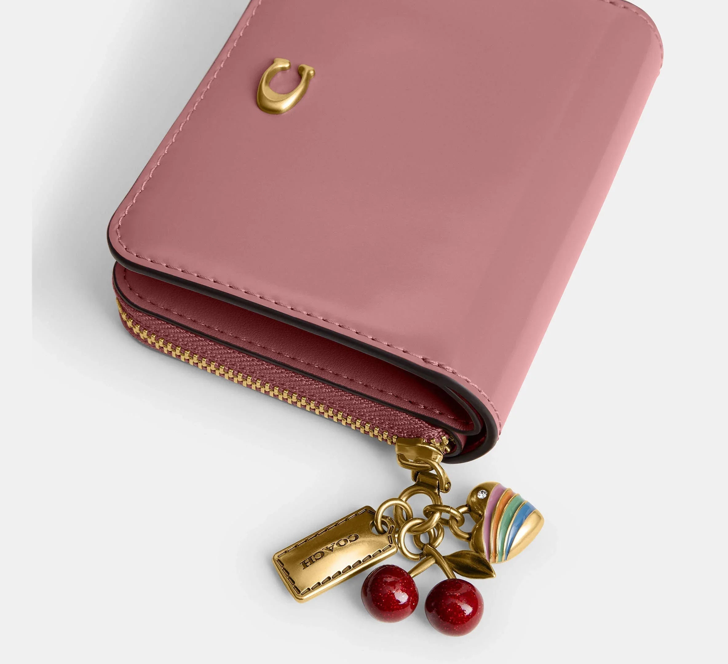 Coach Essential Billfold Wallet With Charms – Brass/Peony - Sneaker Türkiye