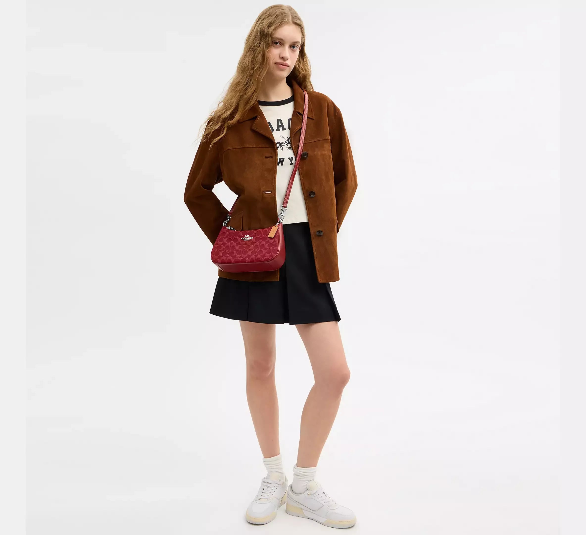 Coach Teri Shoulder Bag In Signature Denim – Silver/True Red - Sneaker Türkiye