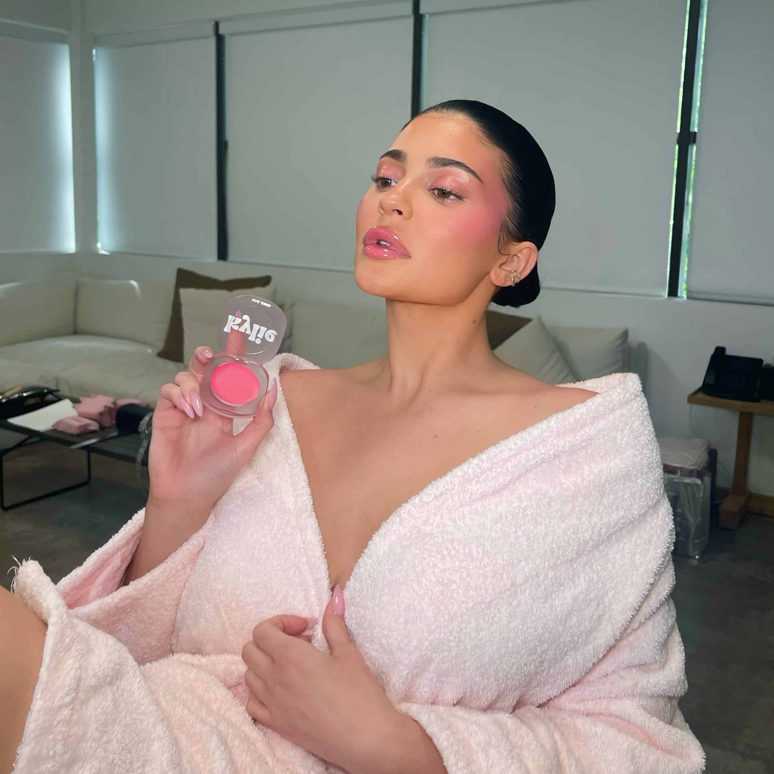 Kylie No Makeup, Makeup Bundle - Sneaker Türkiye