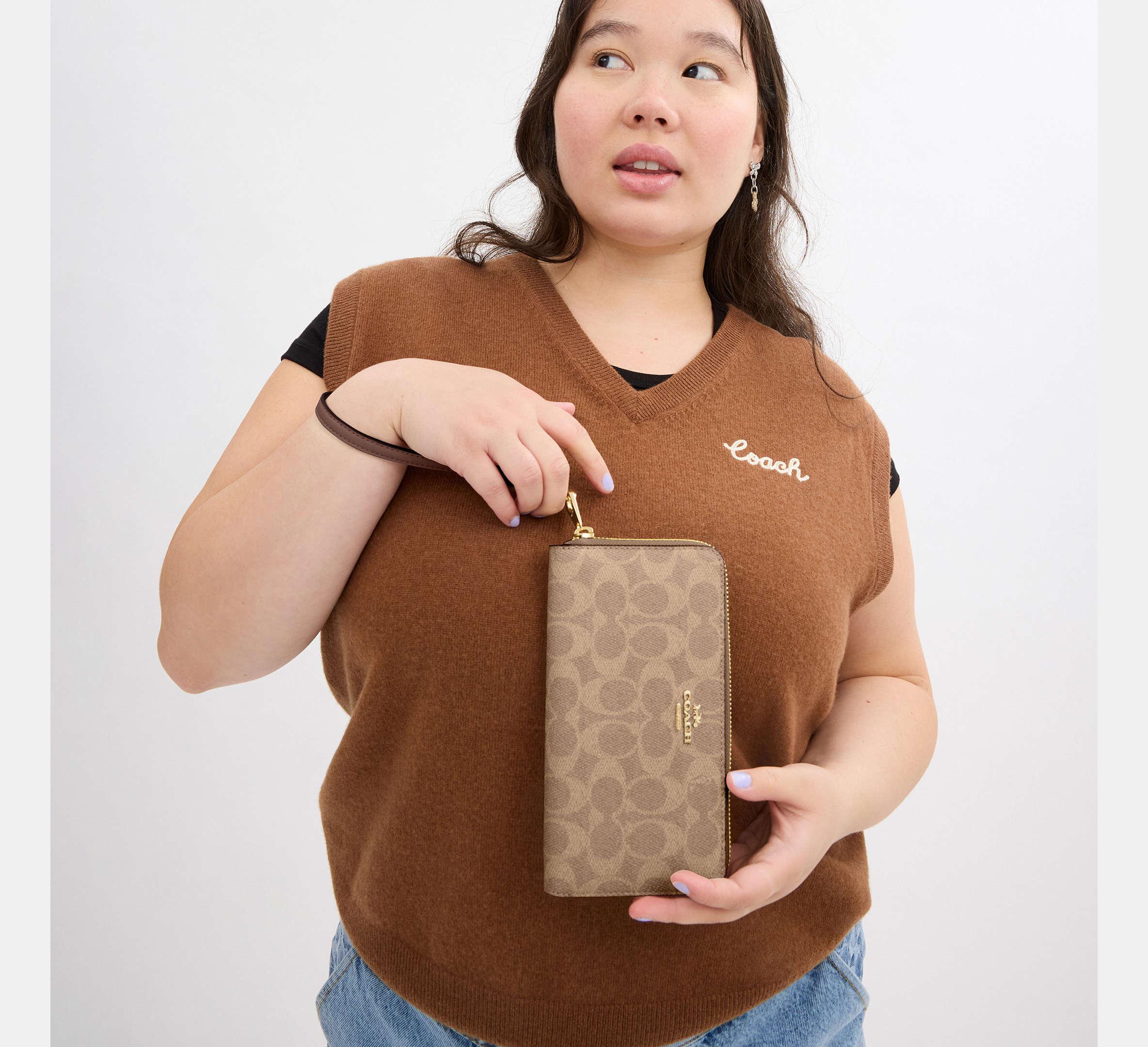 Coach Long Zip Around Wallet In Signature – Gold/Tan/Brown - Sneaker Türkiye