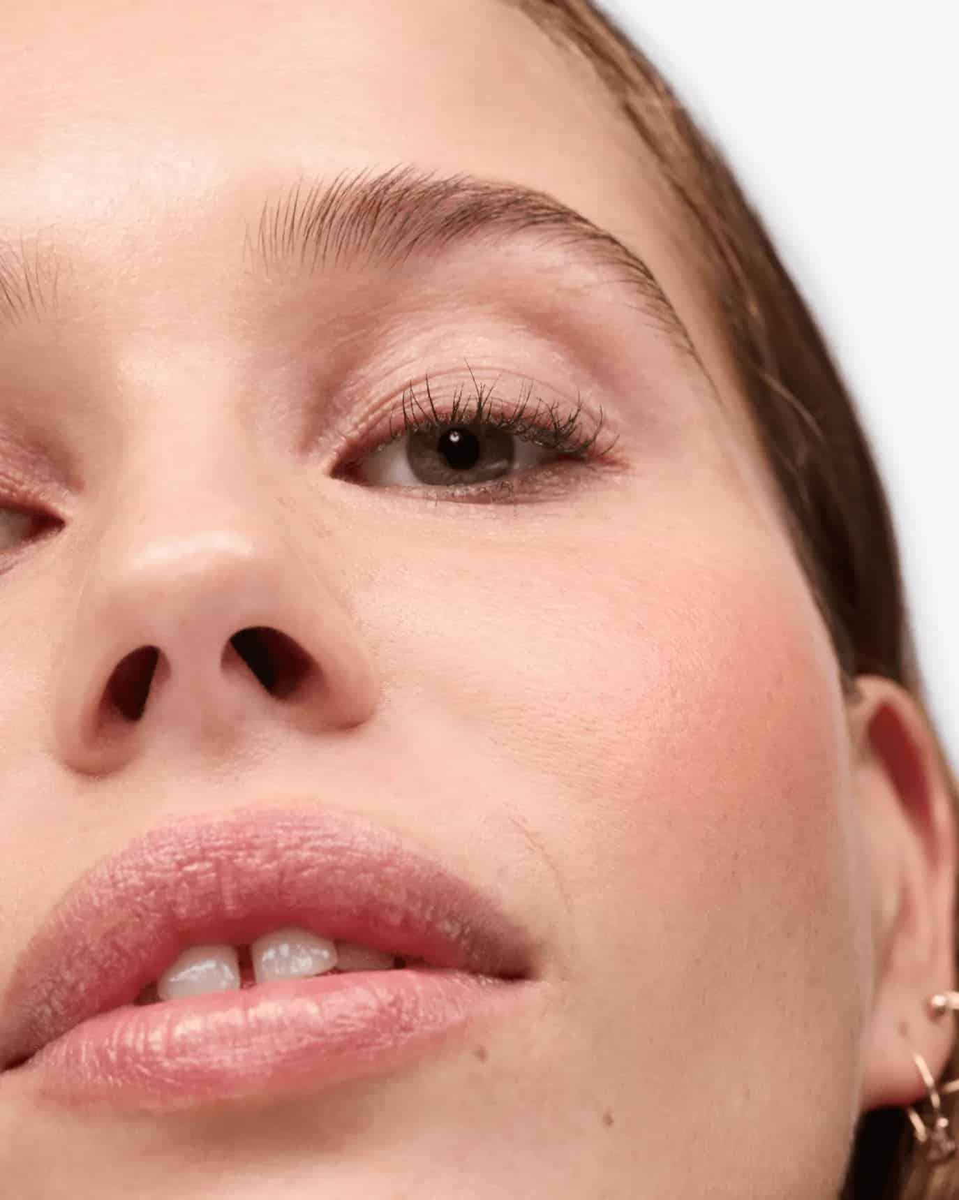 Glossier Cloud Paint – Bronzer - Sneaker Türkiye