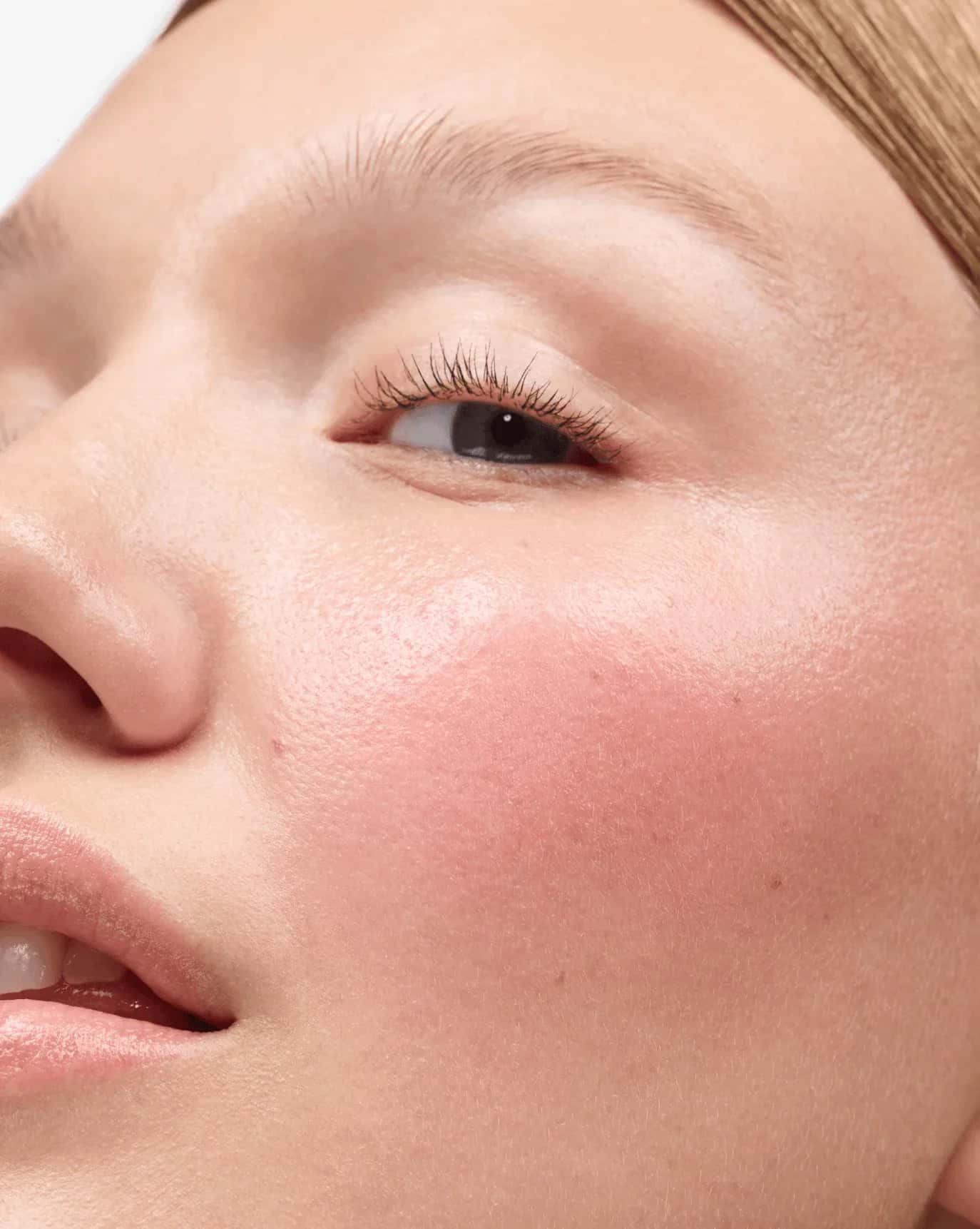 Glossier Cloud Paint – Bronzer - Sneaker Türkiye