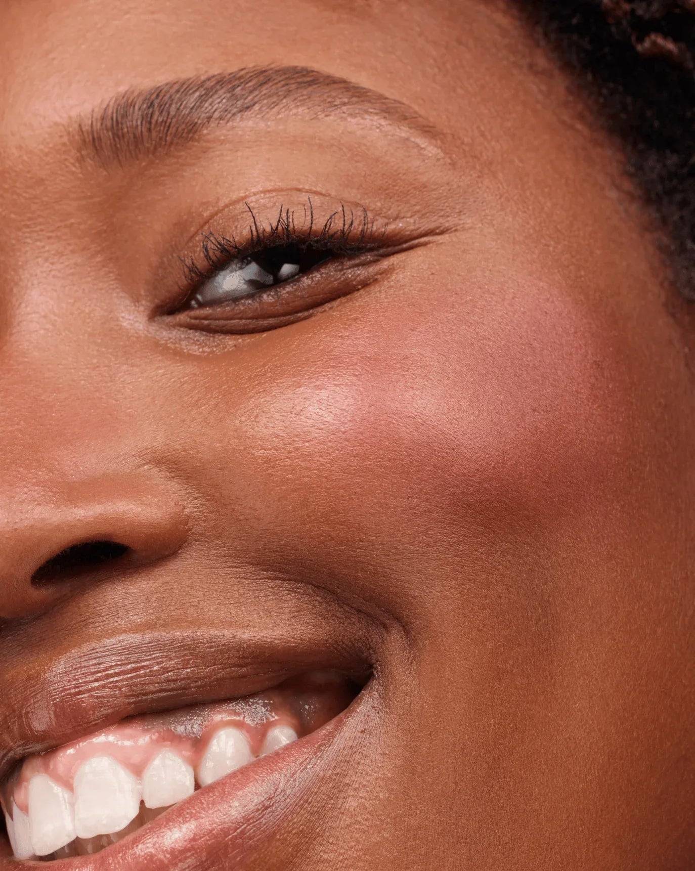 Glossier Cloud Paint – Bronzer - Sneaker Türkiye