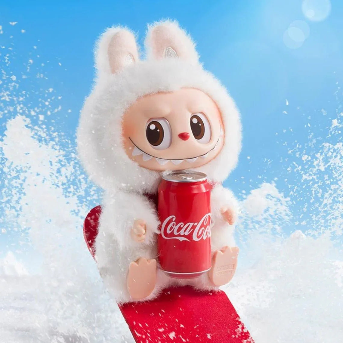 POP MART LABUBU THE MONSTERS COCA-COLA SERİSİ HAPPY FACTOR VİNİL PELUŞ FİGÜR - Sneaker Türkiye