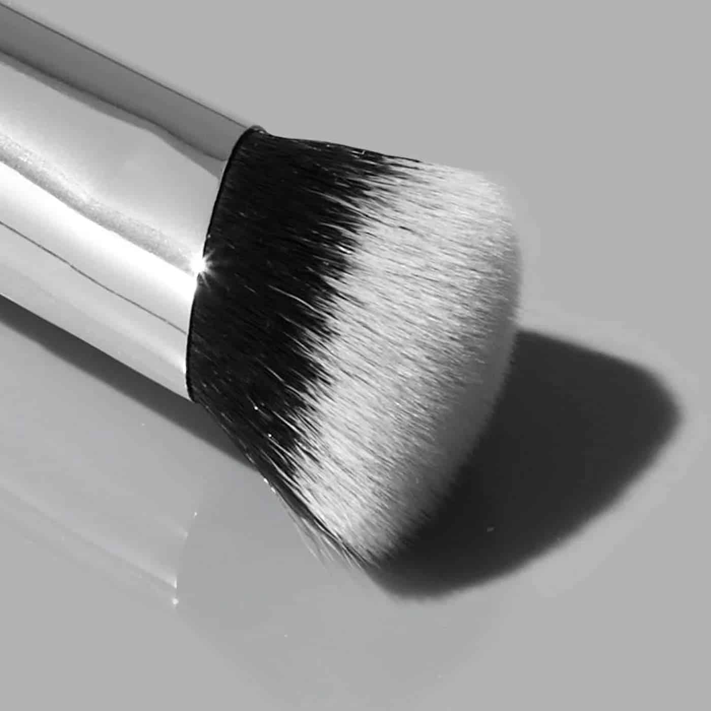 Haus Labs Triclone™ Skin Tech Concealer Brush – Kapatıcı Fırçası - Sneaker Türkiye