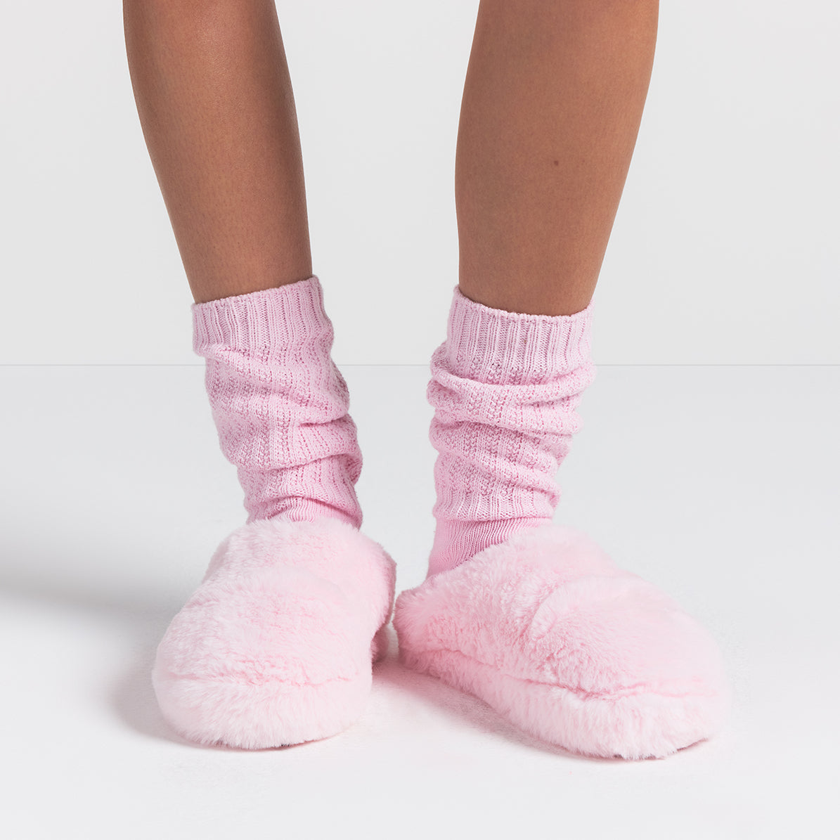 SKIMS FAUX FUR SLIPPER | CHERRY BLOSSOM - Sneaker Türkiye