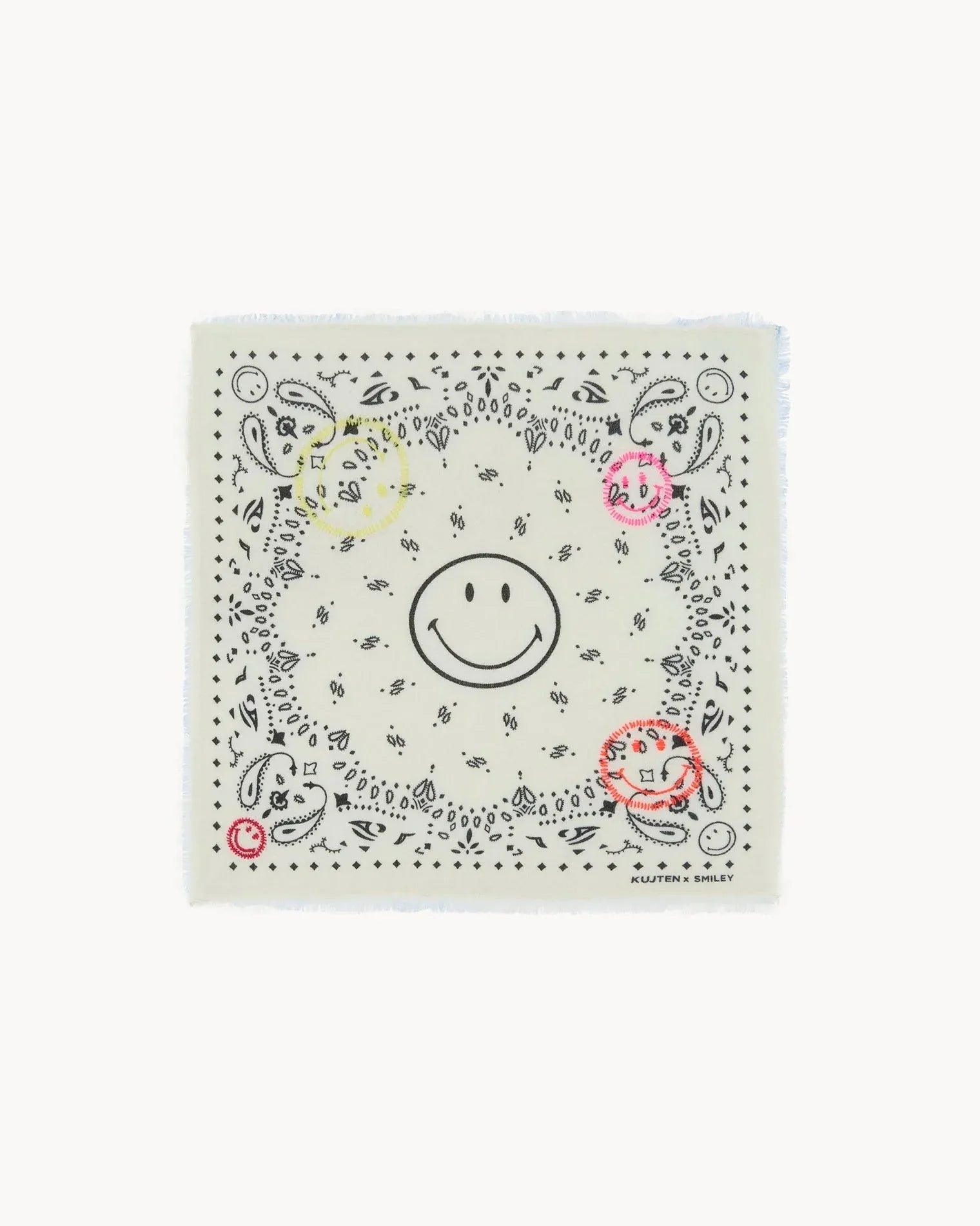 KUJTEN Bandana Hachi Smiley Brode White – Bandana - Sneaker Türkiye