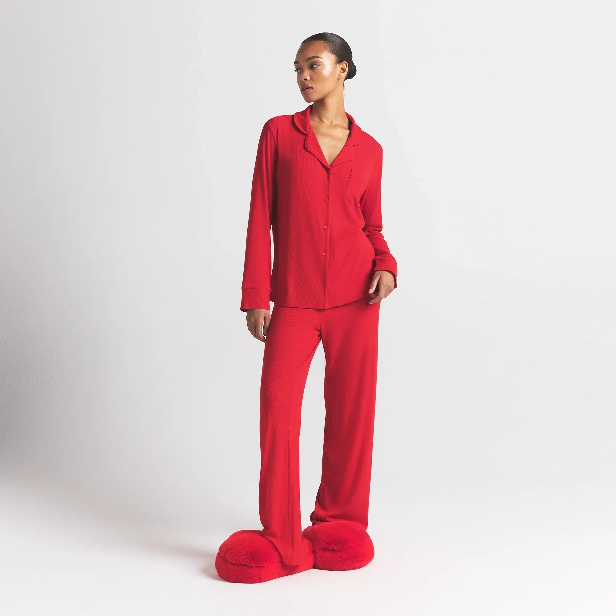 SKIMS SOFT LOUNGE SLEEP SET | CHERRY - Sneaker Türkiye