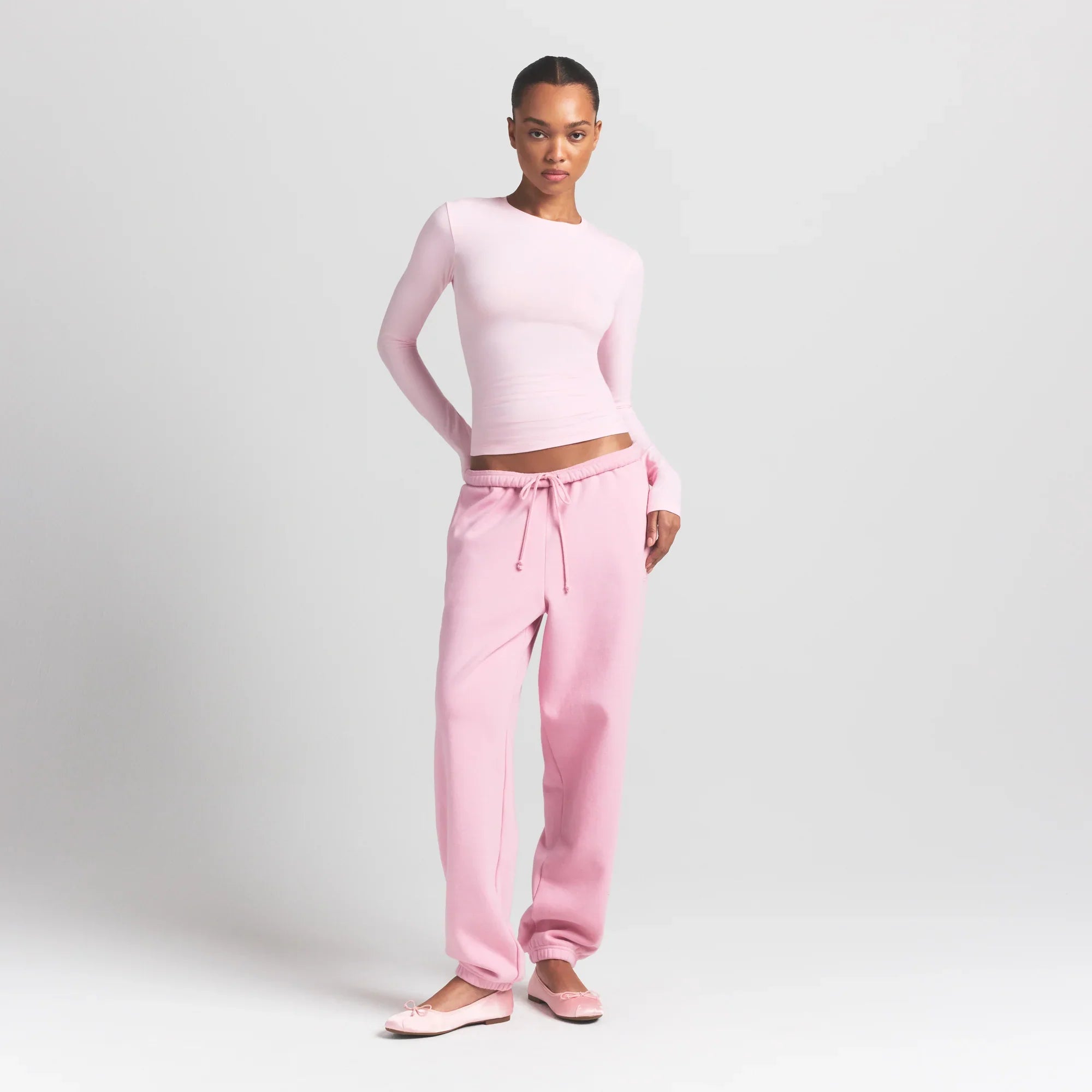 SKIMS COTTON JERSEY LONG SLEEVE T-SHIRT | CHERRY BLOSSOM - Sneaker Türkiye