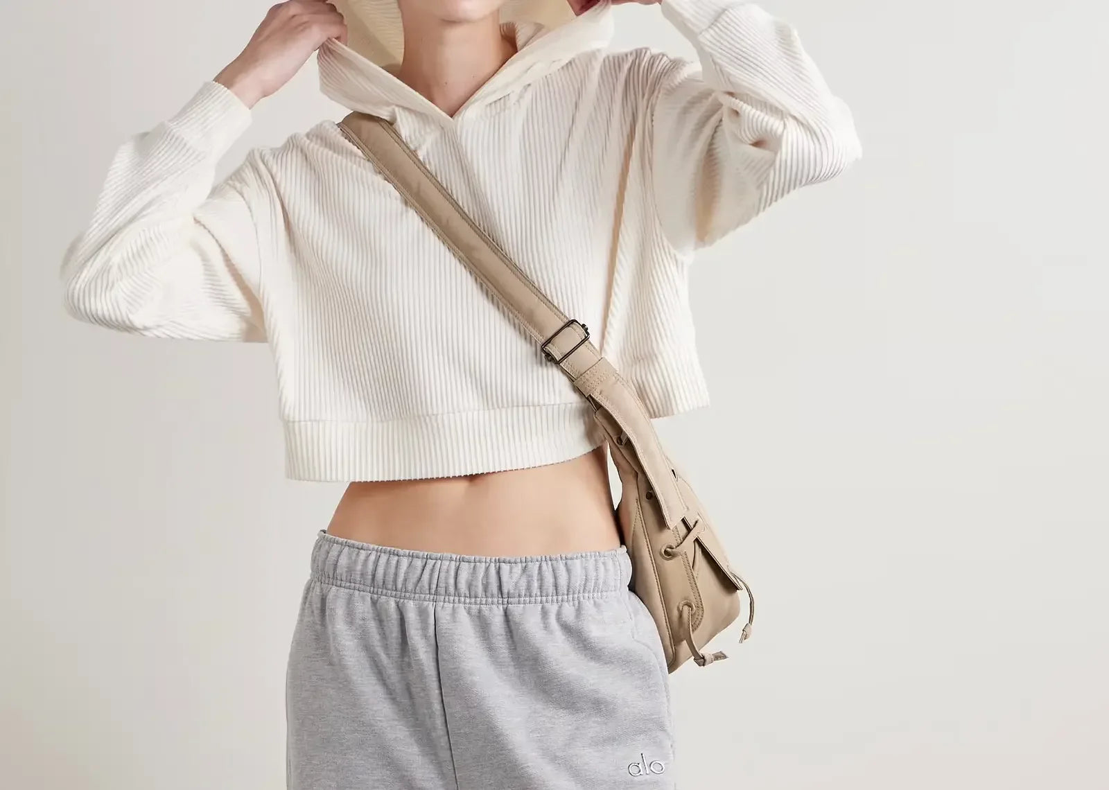 Alo Yoga Muse Cropped Hoodie Ivory - Sneaker Türkiye
