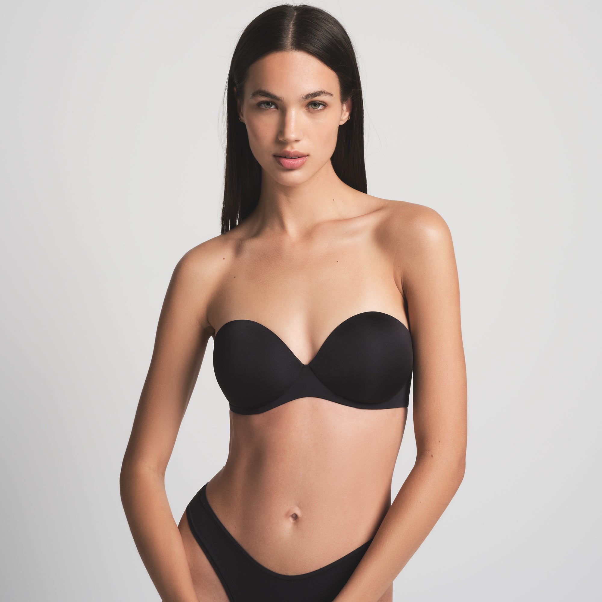 SKIMS ULTIMATE STRAPLESS PUSH-UP BRA | ONYX - Sneaker Türkiye
