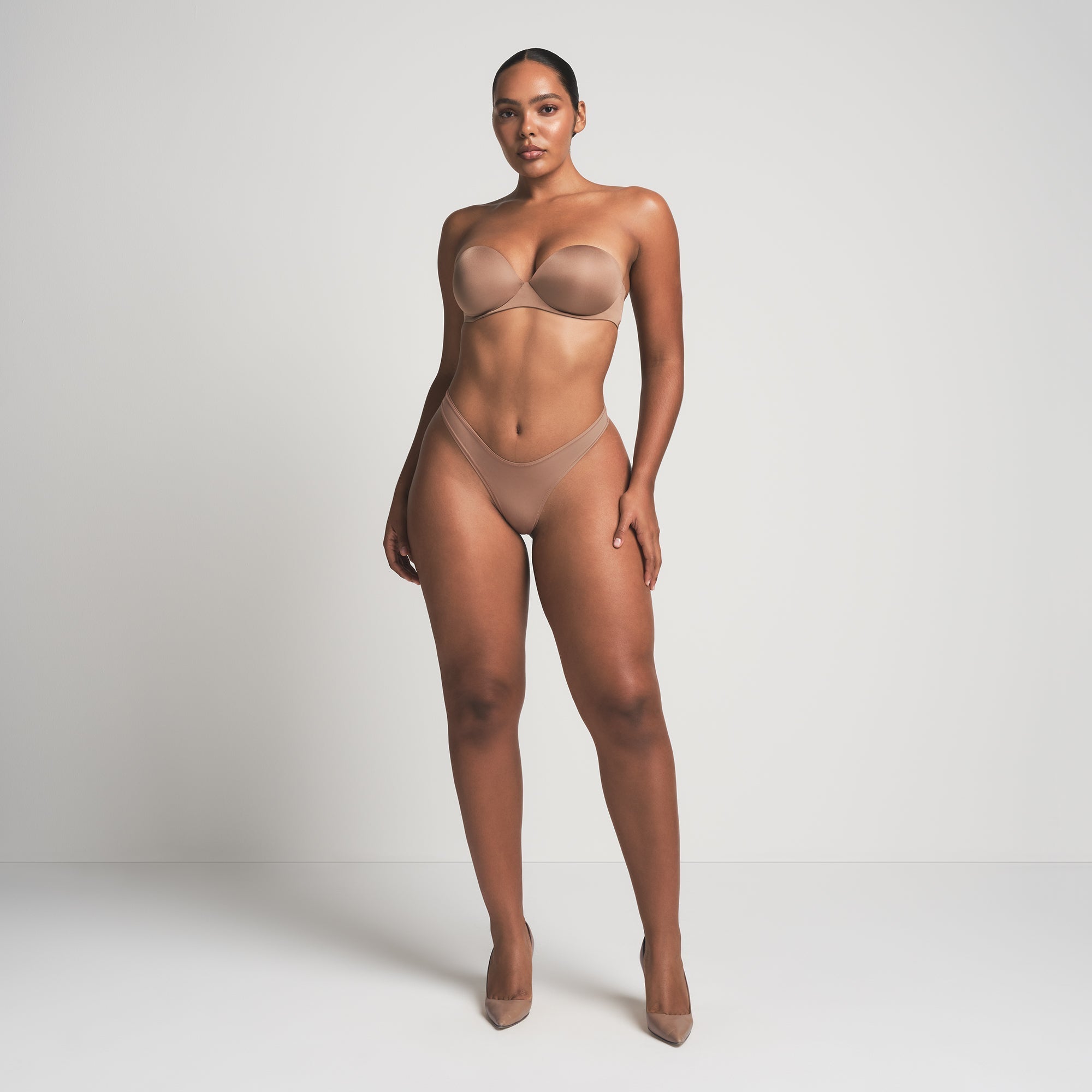 SKIMS ULTIMATE STRAPLESS PUSH-UP BRA | SIENNA - Sneaker Türkiye