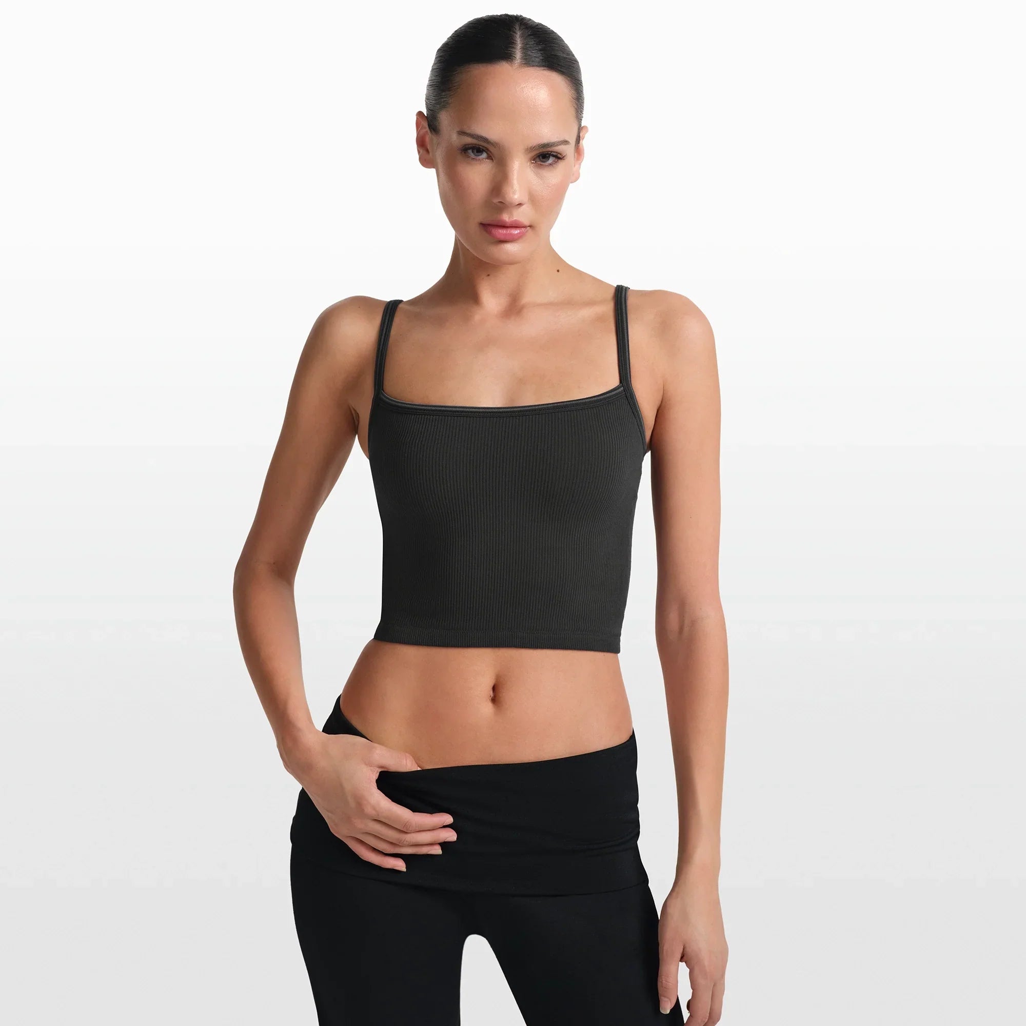 NikeSKIMS RIBBED SEAMLESS CAMI | OBSIDIAN - Sneaker Türkiye