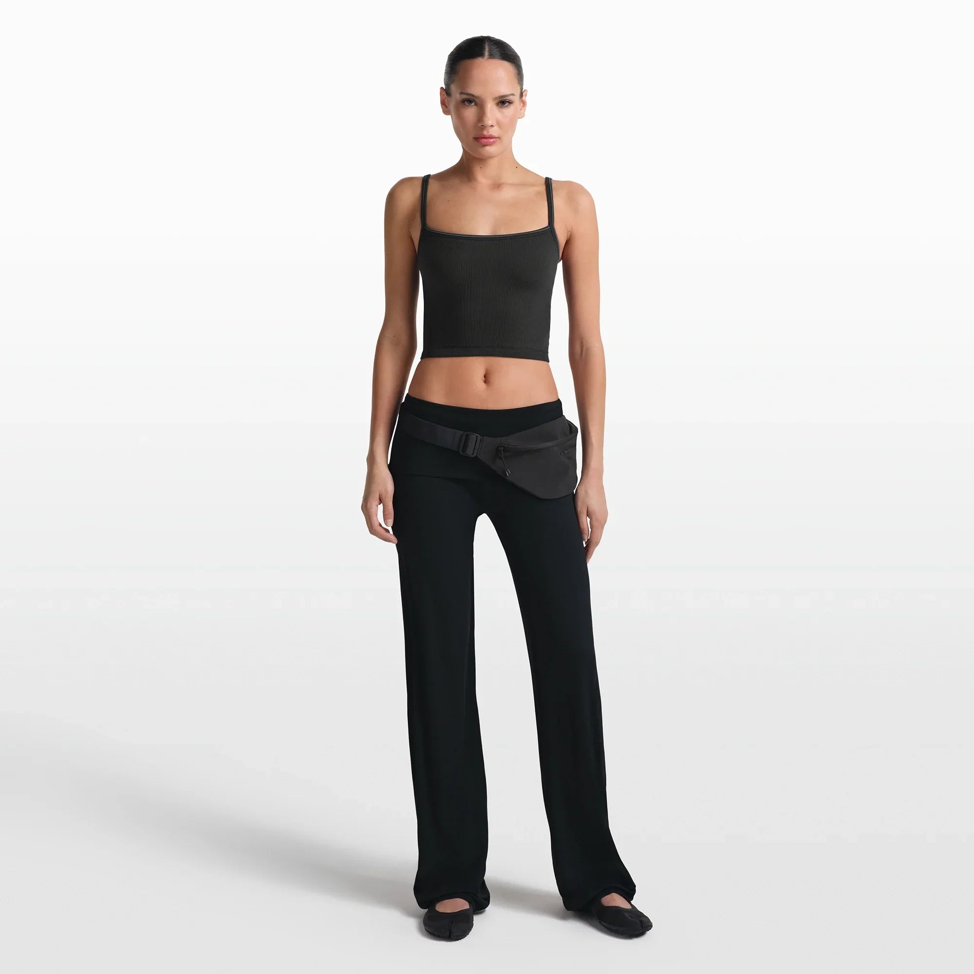 NikeSKIMS RIBBED SEAMLESS CAMI | OBSIDIAN - Sneaker Türkiye