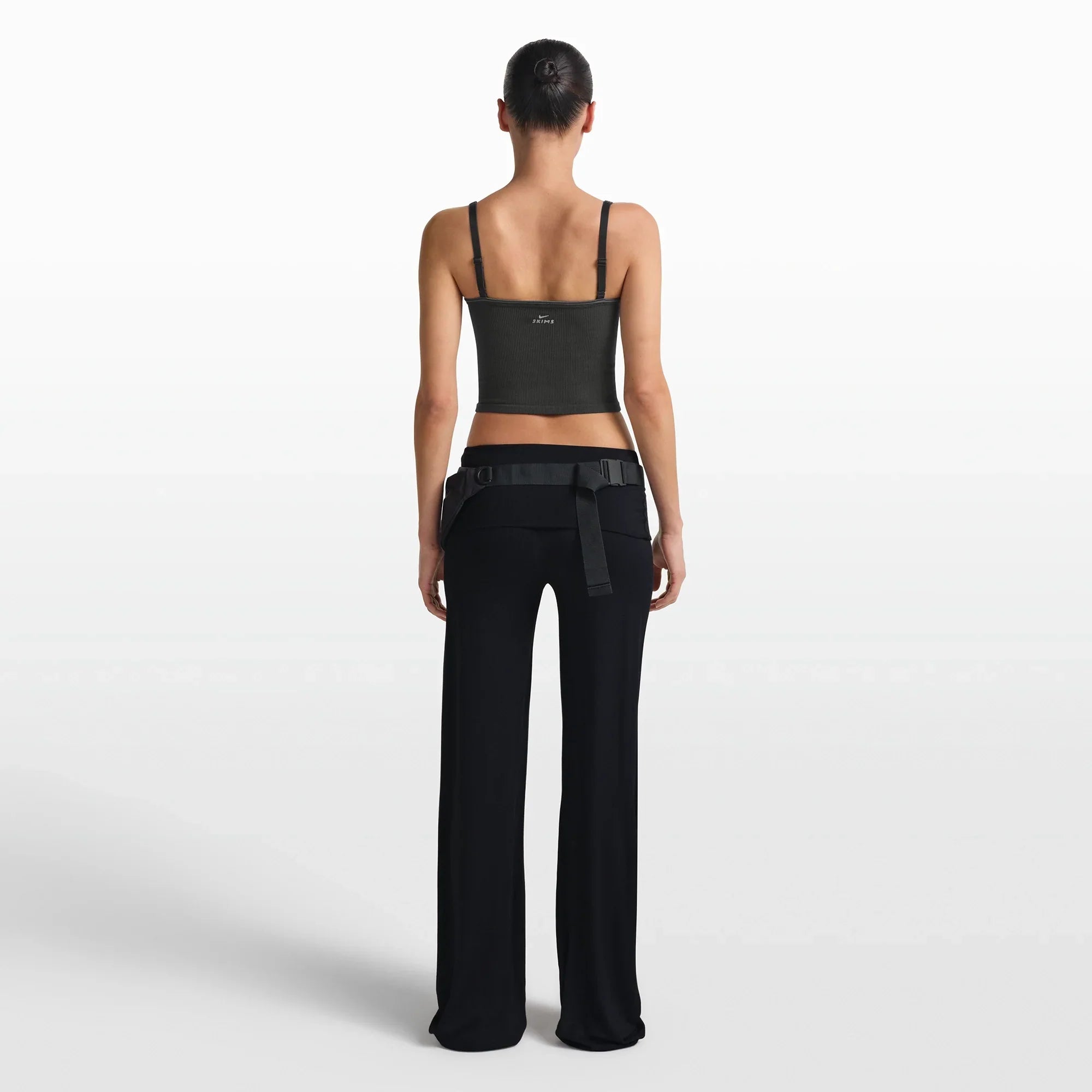 NikeSKIMS RIBBED SEAMLESS CAMI | OBSIDIAN - Sneaker Türkiye