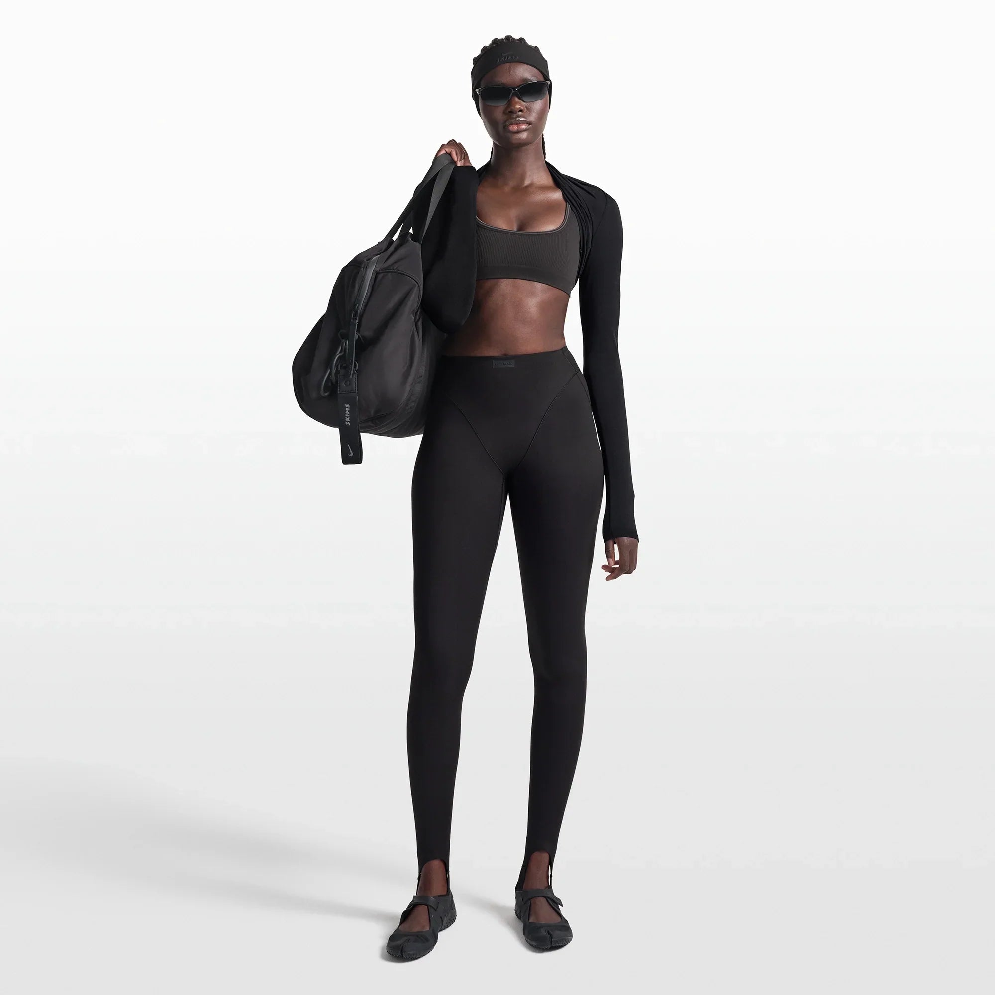 NikeSKIMS RIBBED SEAMLESS MICRO SCOOP BRA | OBSIDIAN - Sneaker Türkiye