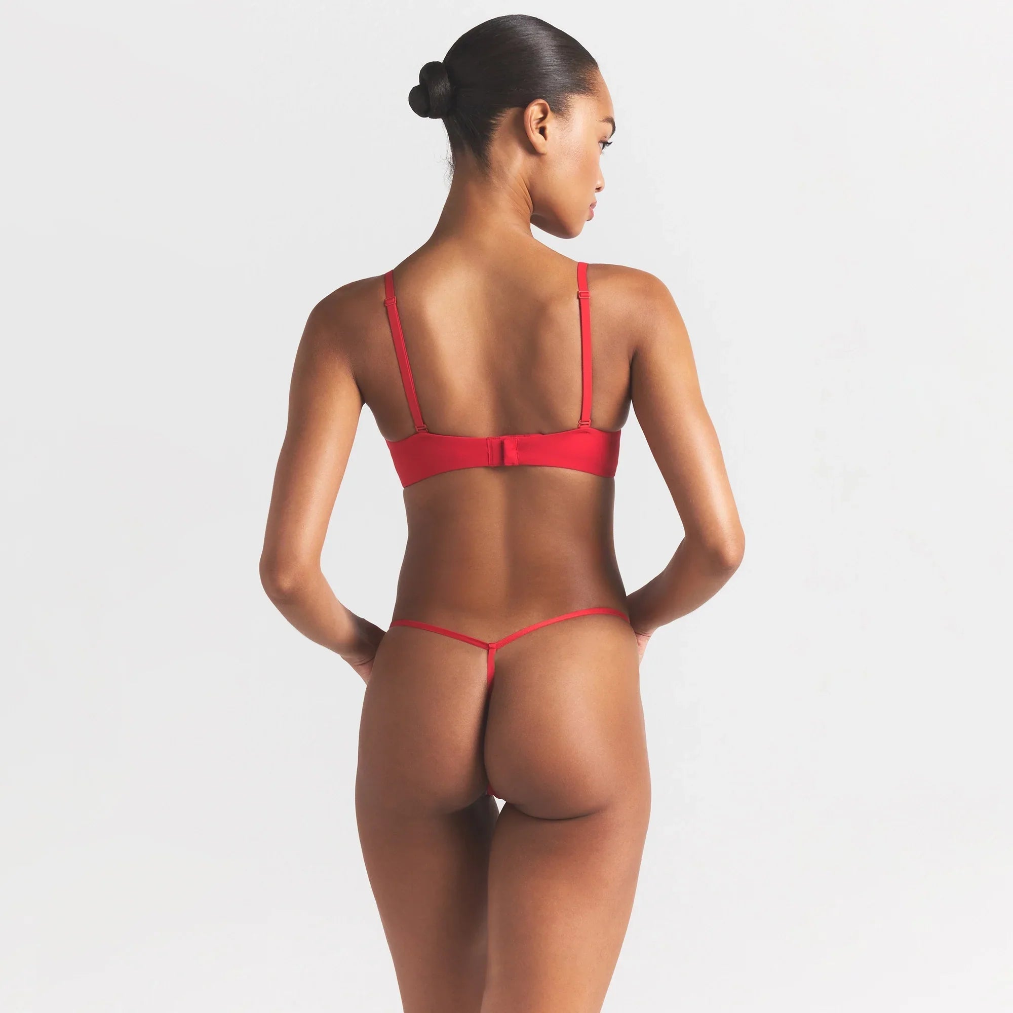 SKIMS FITS EVERYBODY PUSH-UP BRA | CHERRY - Sneaker Türkiye