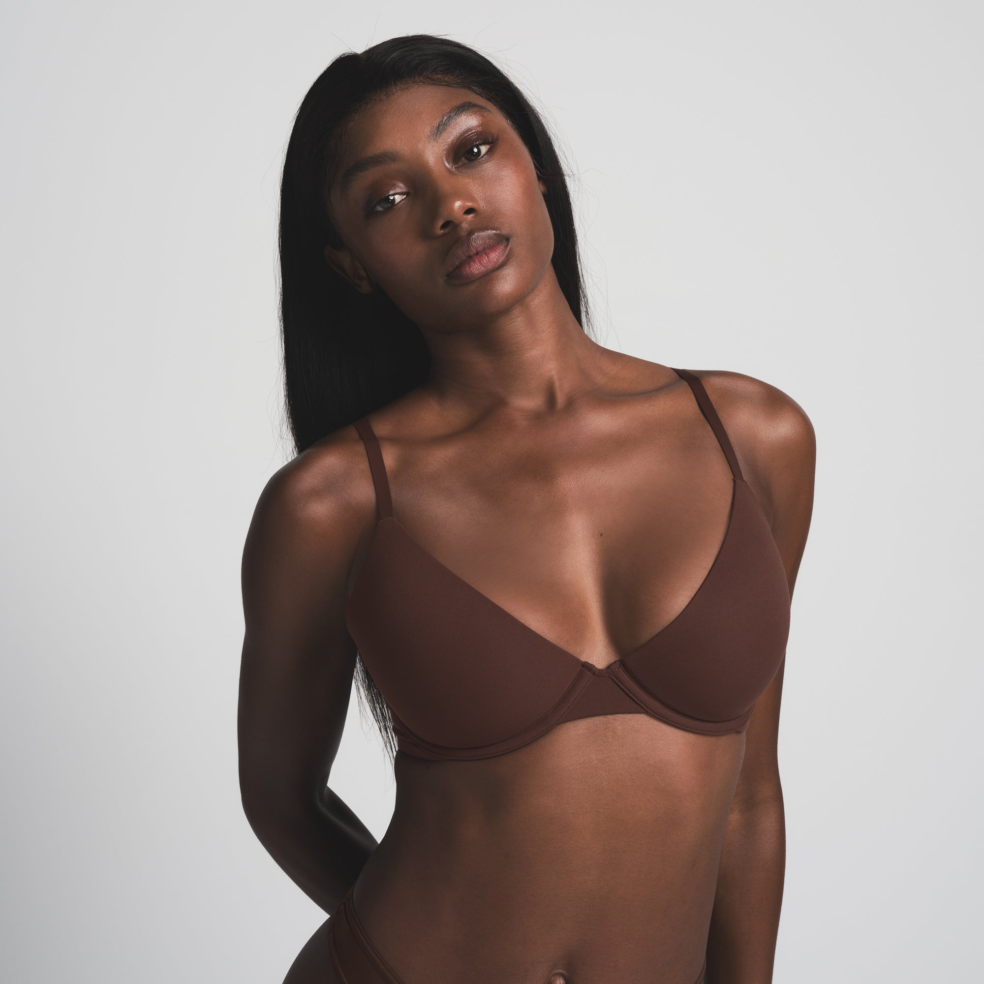SKIMS FITS EVERYBODY PLUNGE BRA | COCOA - Sneaker Türkiye
