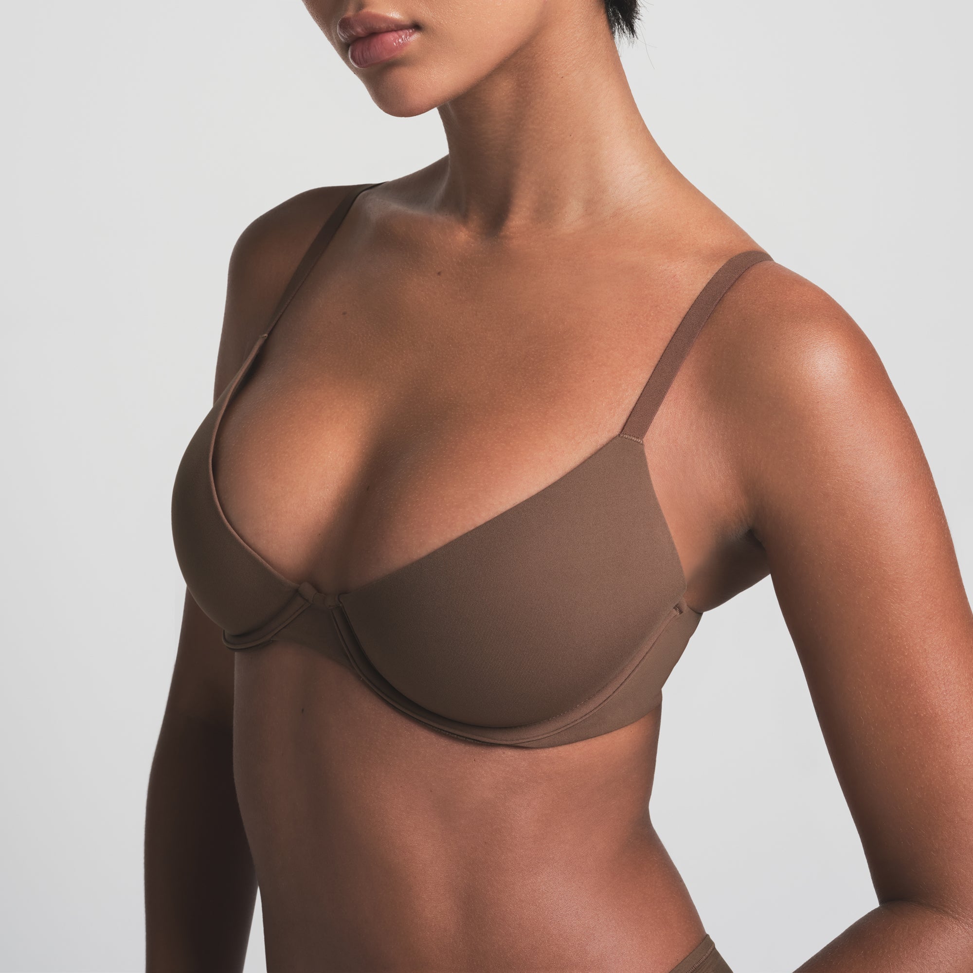 SKIMS FITS EVERYBODY PLUNGE BRA | JASPER - Sneaker Türkiye