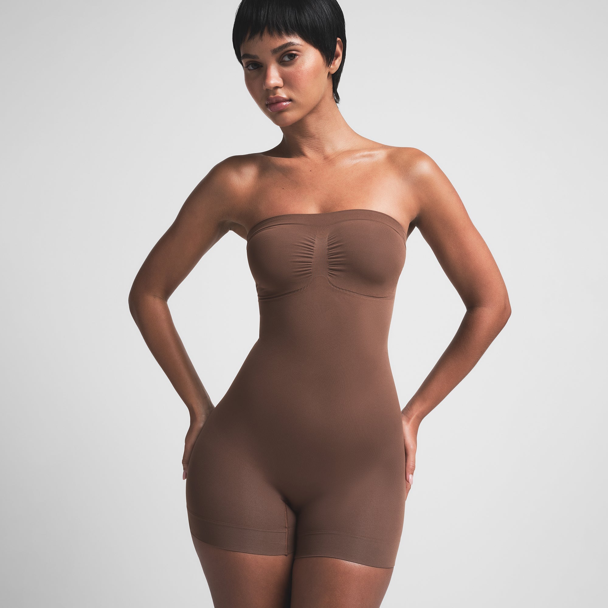 SKIMS SEAMLESS SCULPT STRAPLESS SHORTIE BODYSUIT | JASPER - Sneaker Türkiye