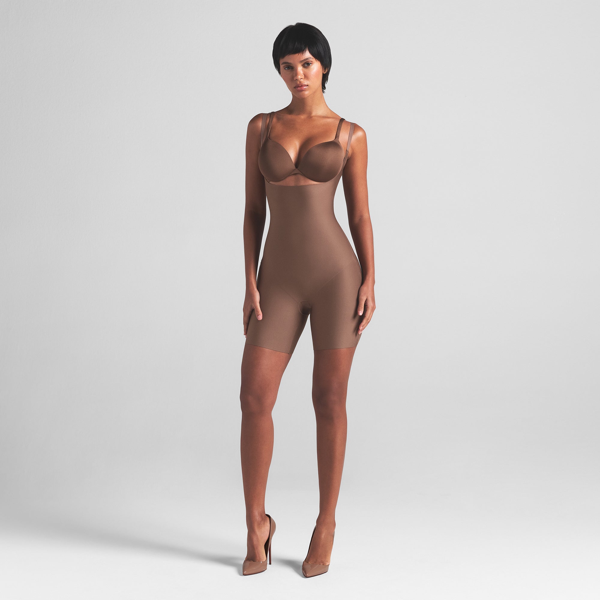 SKIMS BODY CORE SCULPT OPEN BUST MID THIGH BODYSUIT | JASPER - Sneaker Türkiye