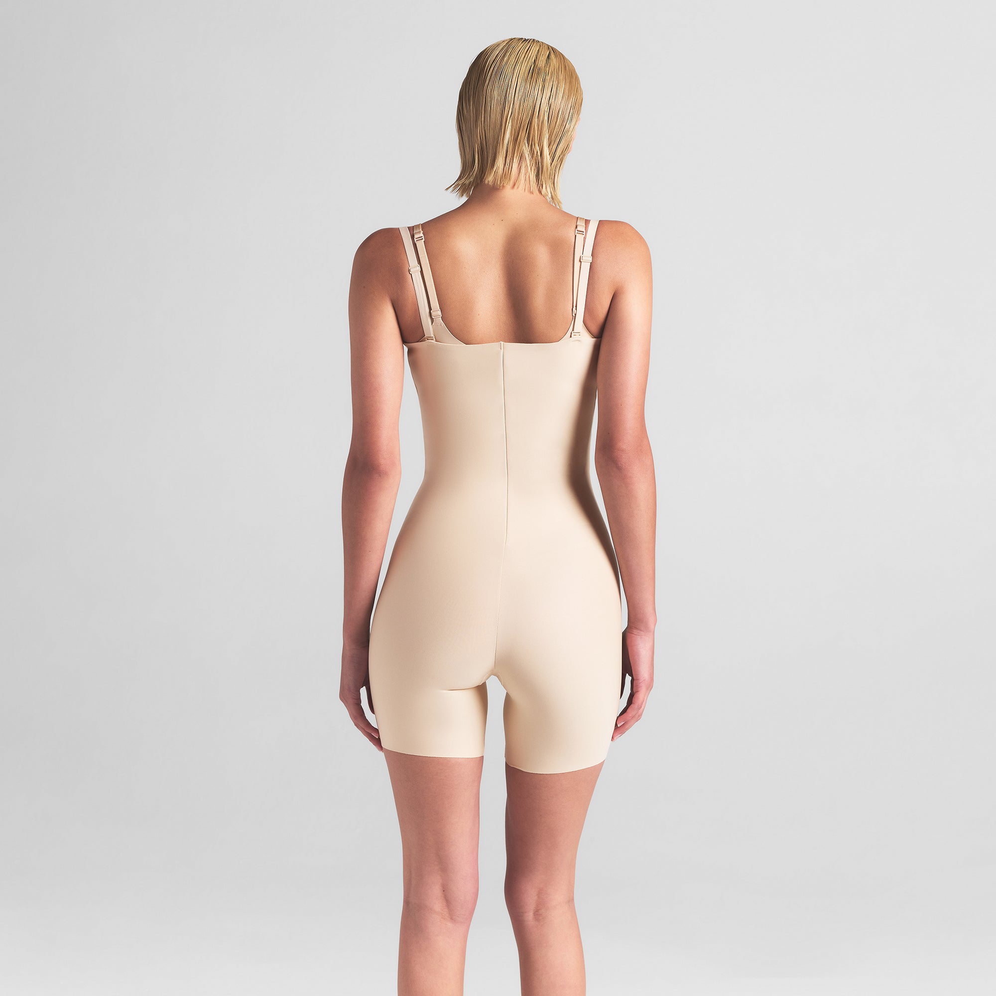 SKIMS BODY CORE SCULPT OPEN BUST MID THIGH BODYSUIT | SAND - Sneaker Türkiye