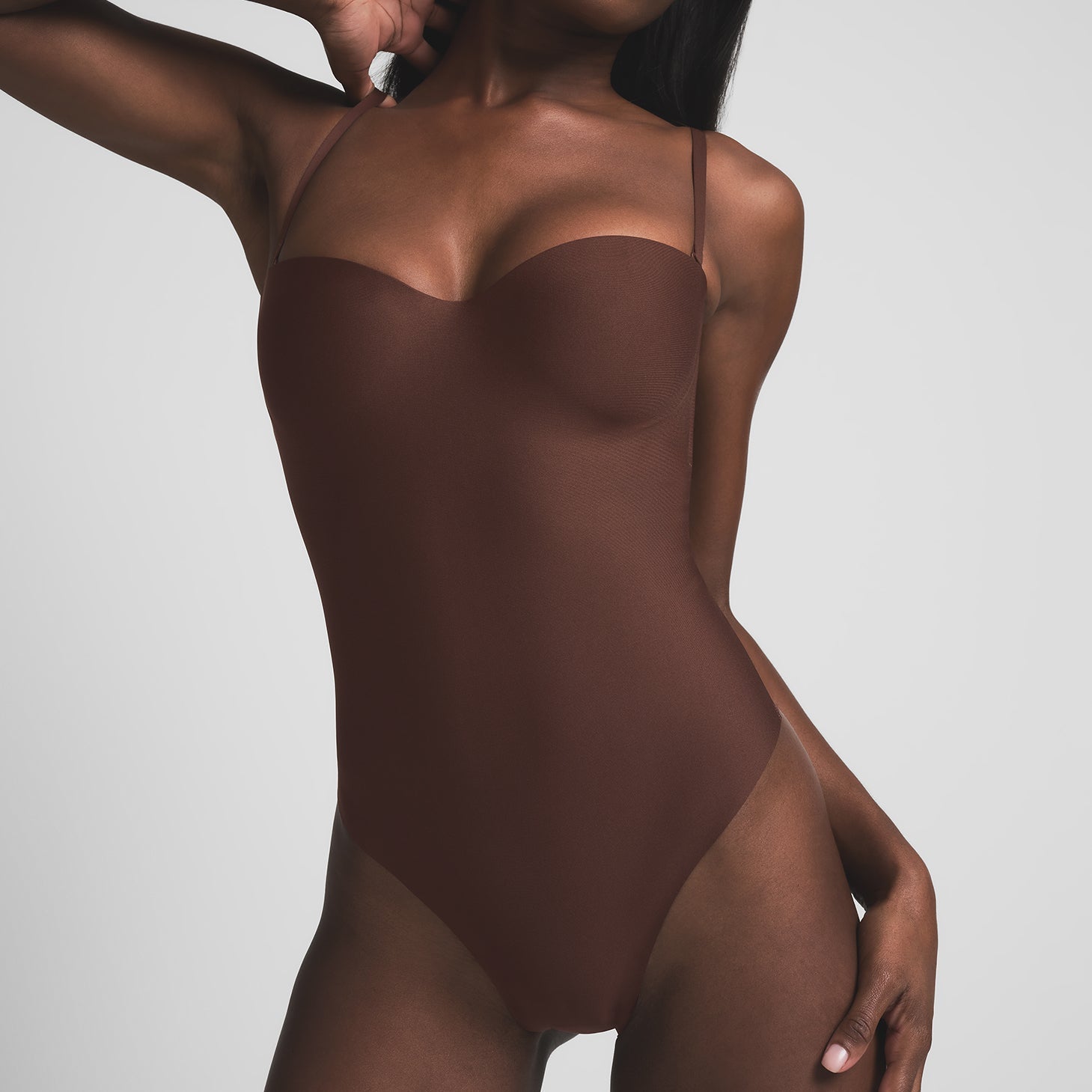 SKIMS BODY UNDERWIRE THONG BODYSUIT | COCOA - Sneaker Türkiye