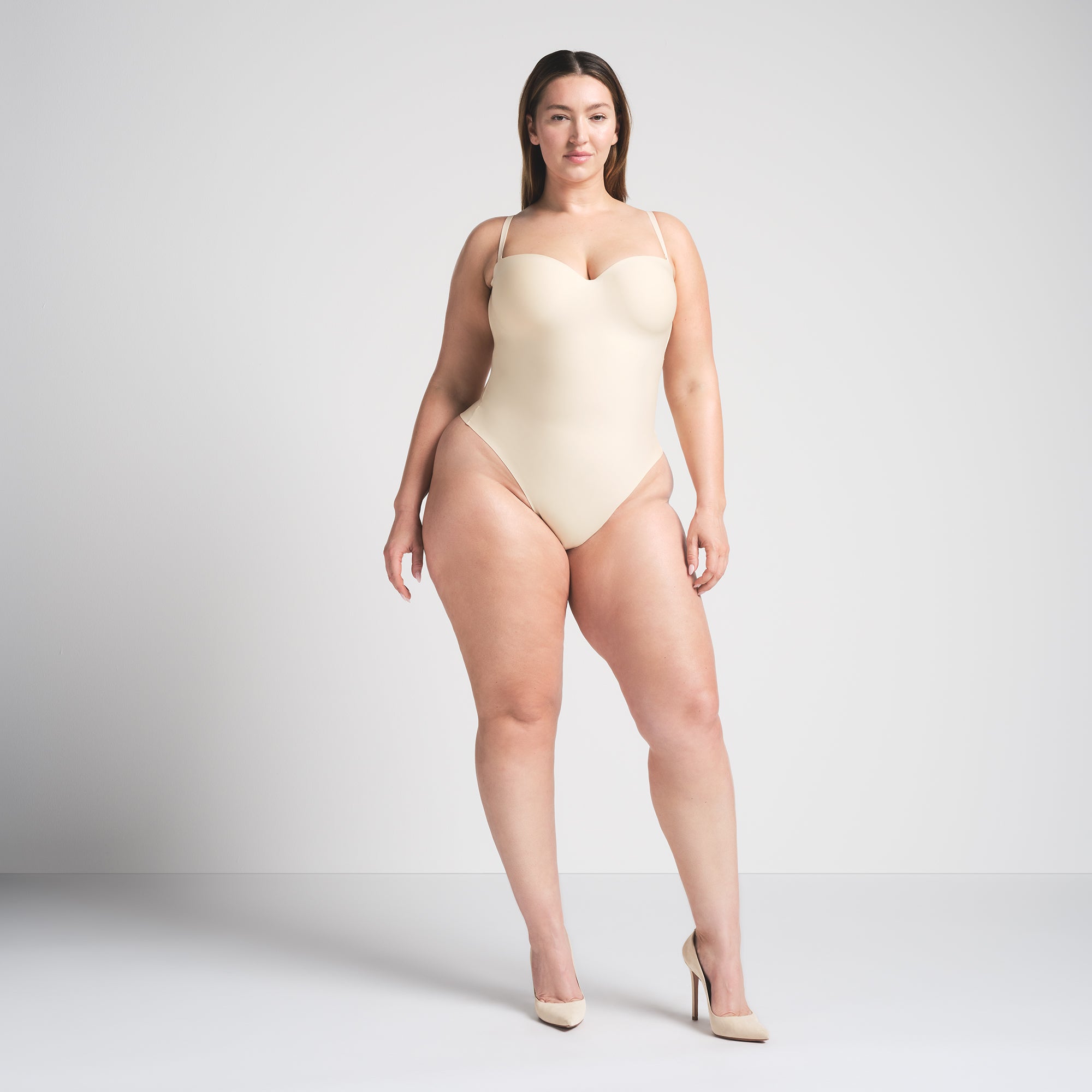 SKIMS BODY UNDERWIRE THONG BODYSUIT | SAND - Sneaker Türkiye
