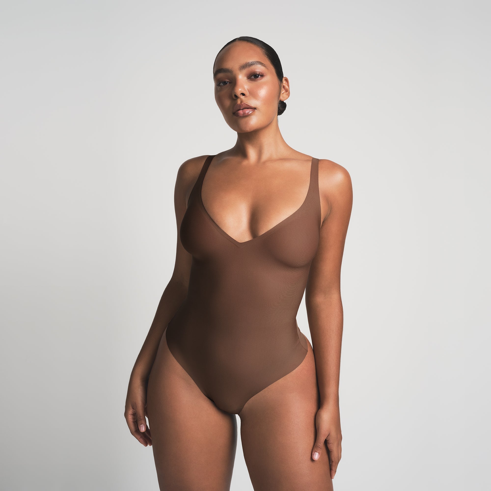 SKIMS BODY UNLINED PLUNGE THONG BODYSUIT | JASPER - Sneaker Türkiye