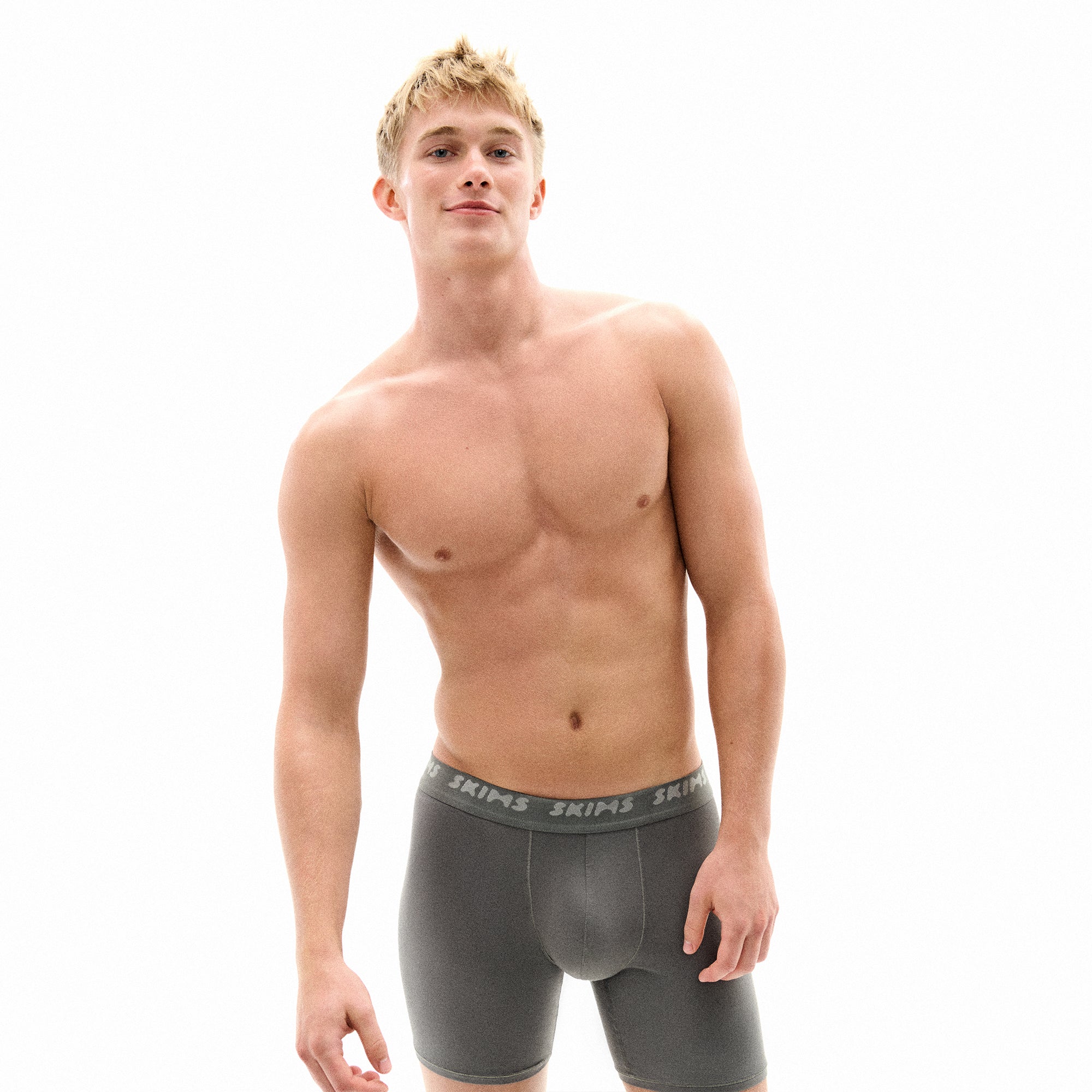 SKIMS STRETCH MENS 5″ BOXER BRIEF | GUNMETAL - Sneaker Türkiye