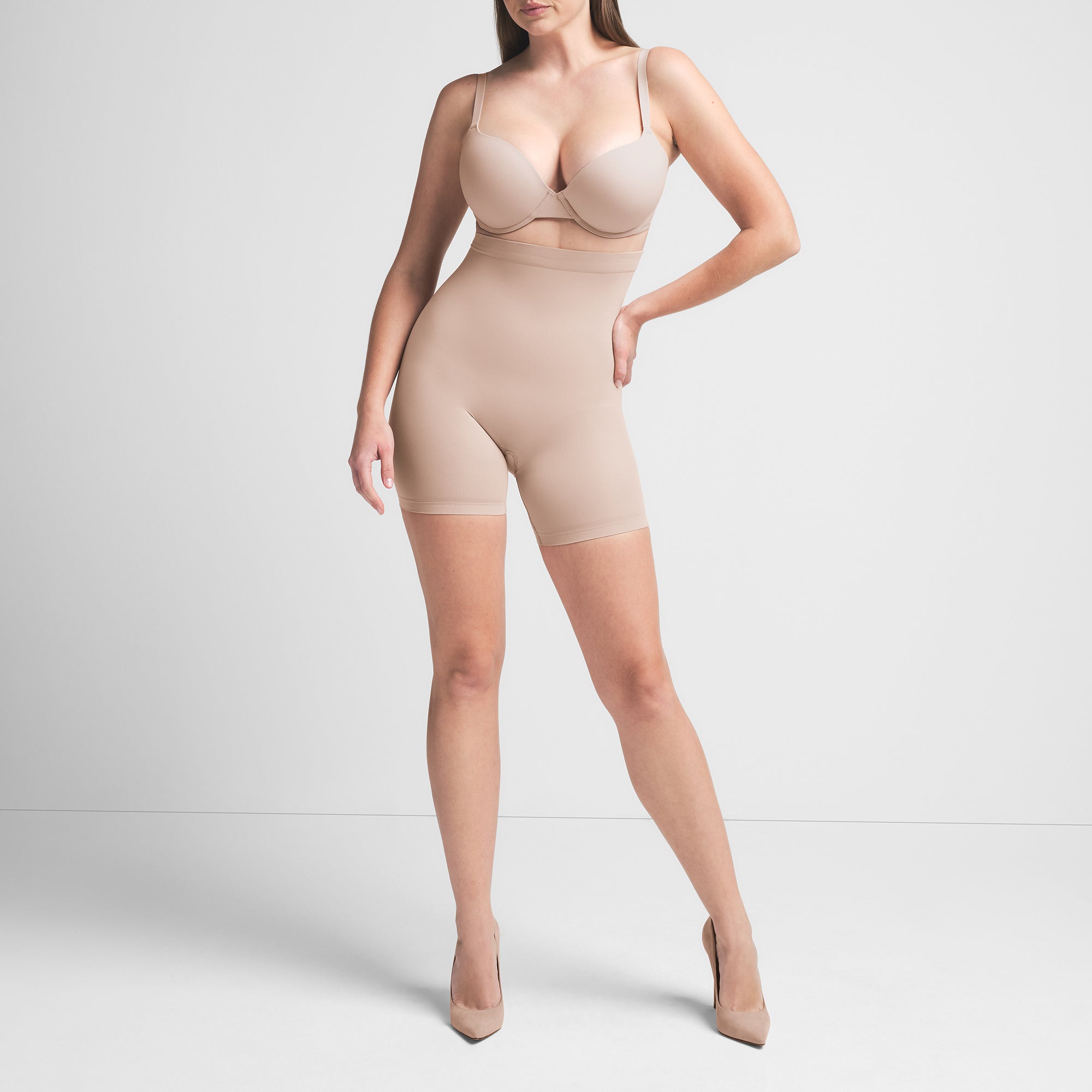 SKIMS SEAMLESS SCULPT MID THIGH SHORT | MICA - Sneaker Türkiye