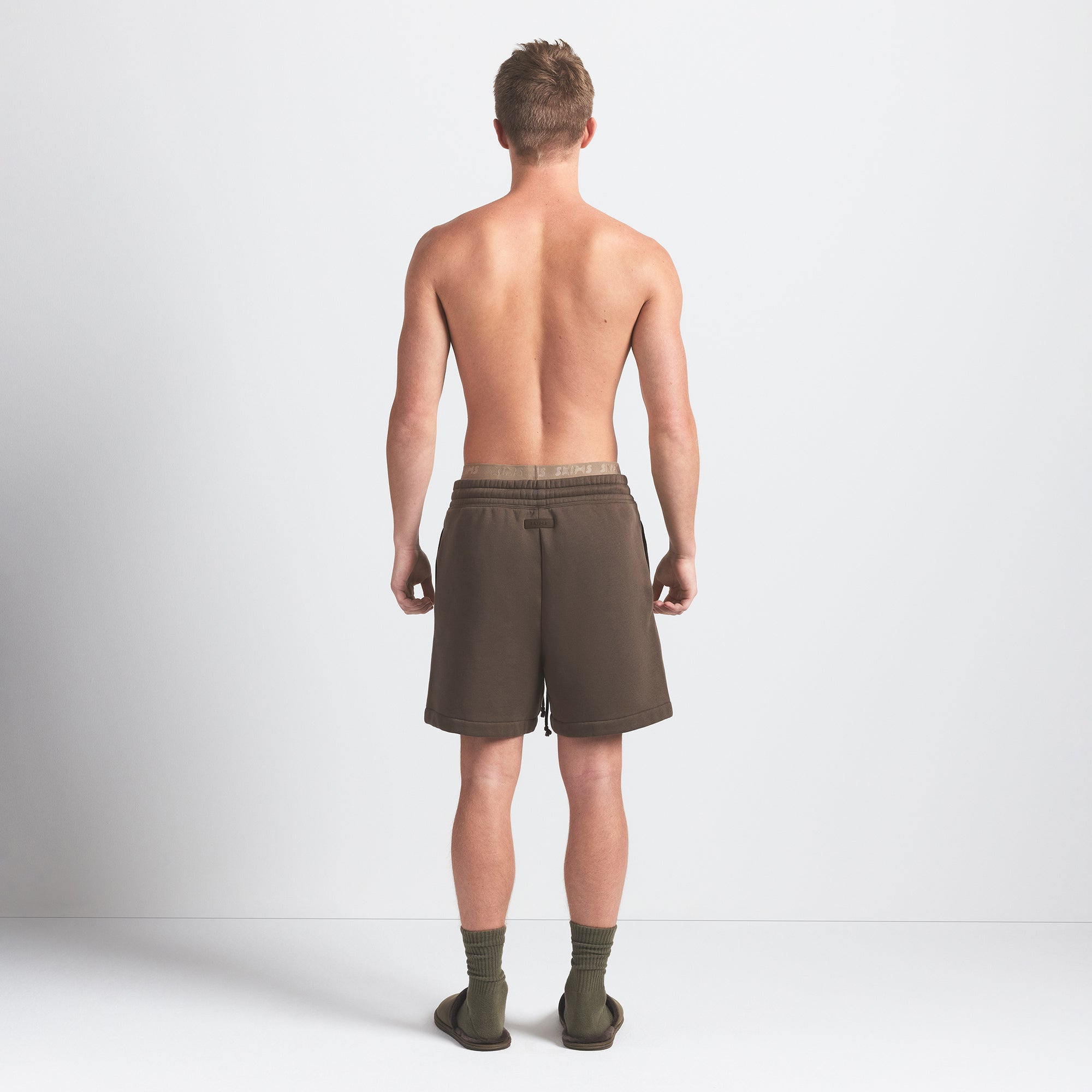 SKIMS FLEECE LOUNGE MENS RELAXED SHORT | DRIFTWOOD - Sneaker Türkiye