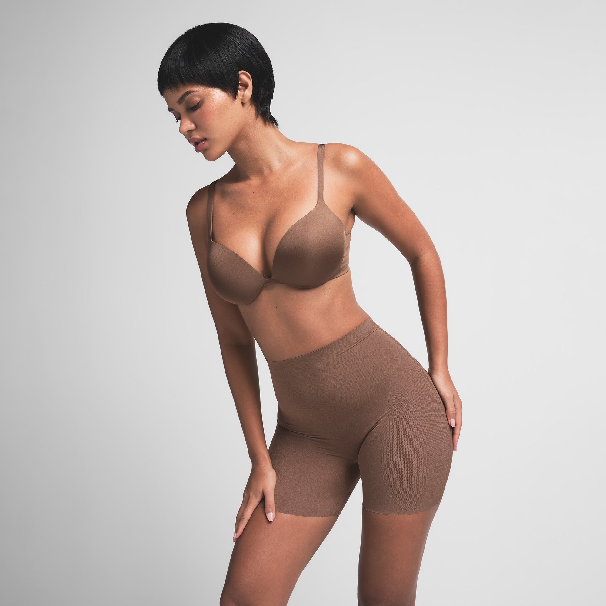 SKIMS SHEER SCULPT LOW BACK SHORT | JASPER - Sneaker Türkiye