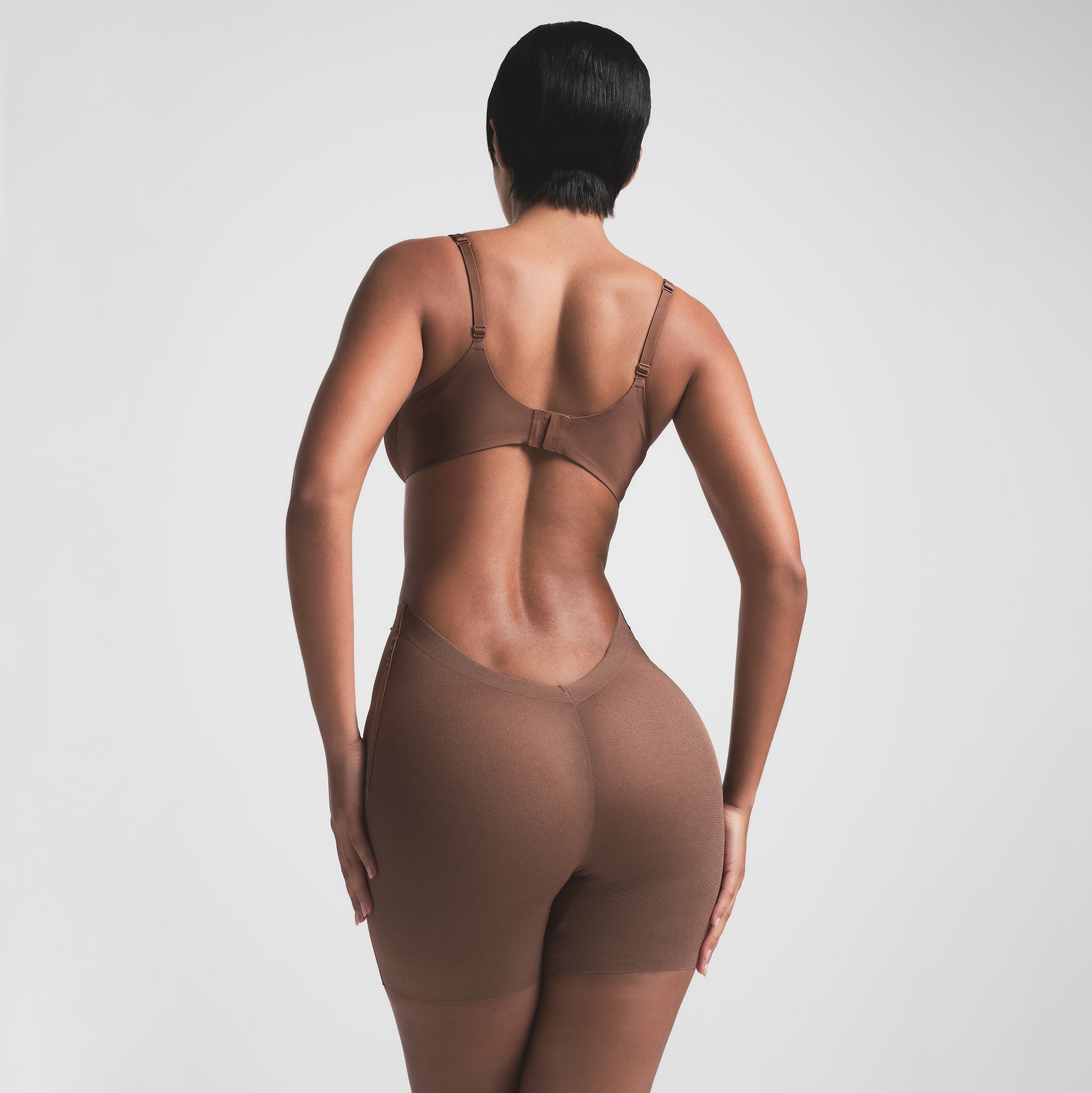 SKIMS SHEER SCULPT LOW BACK SHORT | JASPER - Sneaker Türkiye