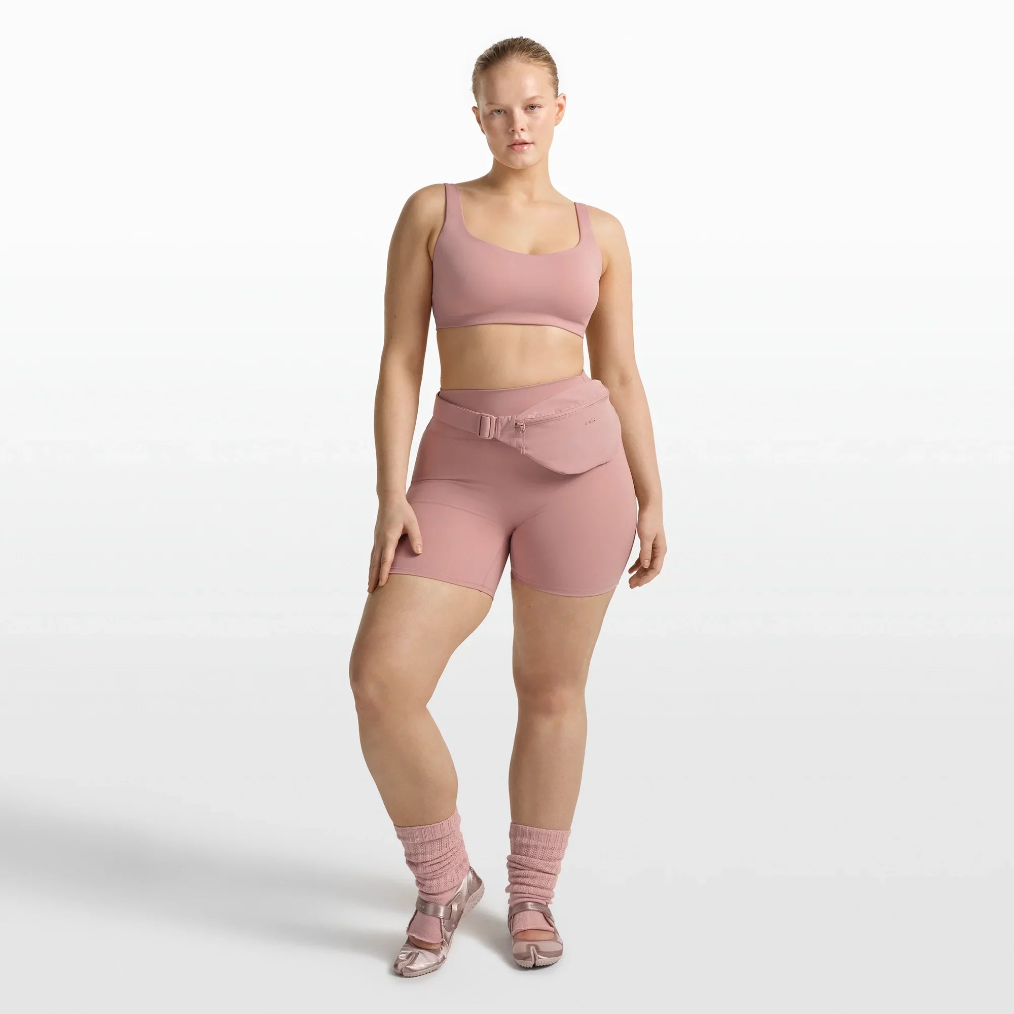 NikeSKIMS MATTE SCOOP NECK BRA | HIMALAYAN - Sneaker Türkiye