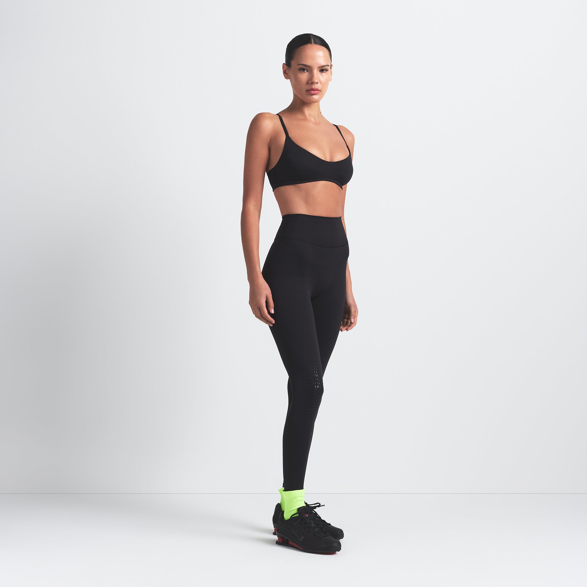 NikeSKIMS MATTE MICRO SCOOP BRA | OBSIDIAN - Sneaker Türkiye