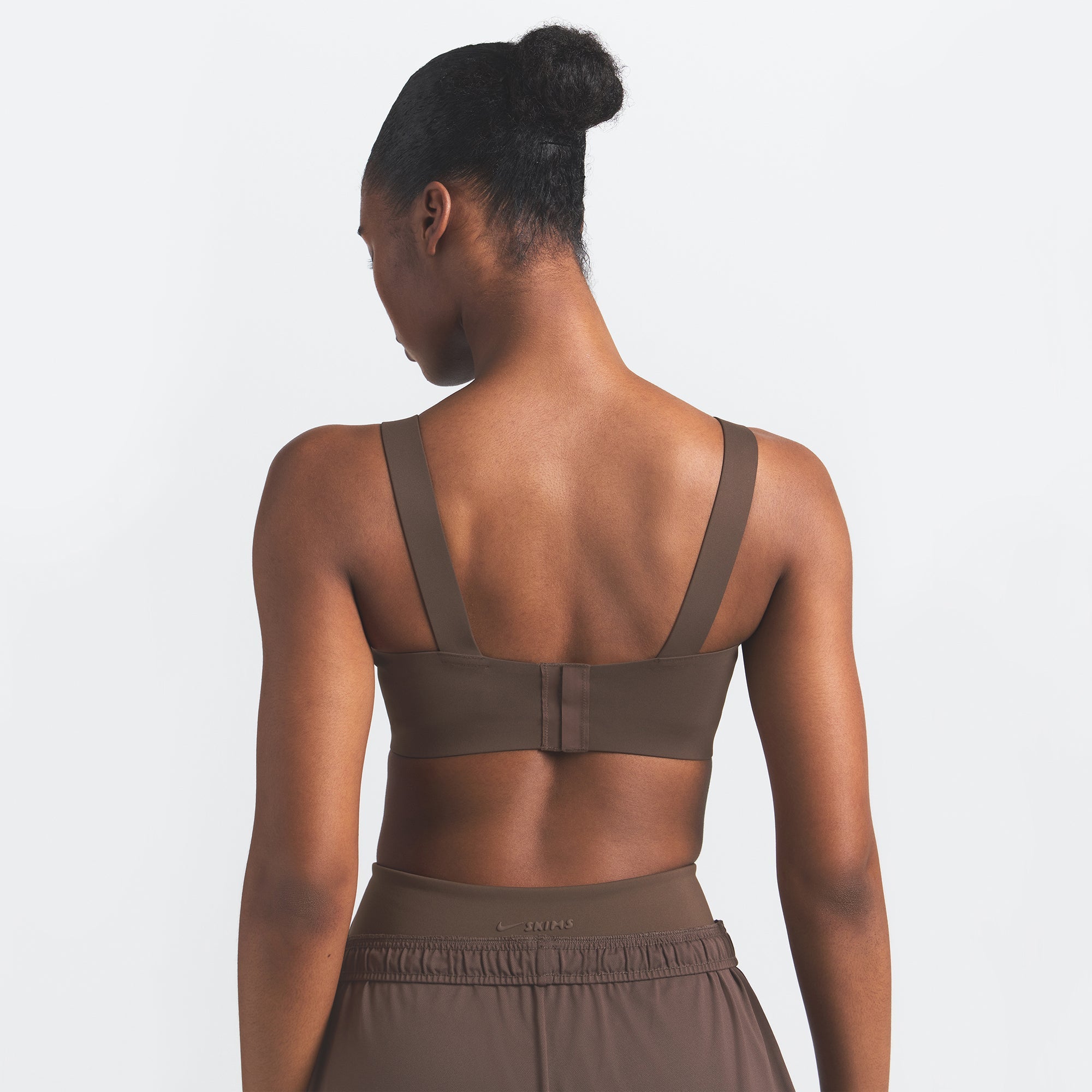 NikeSKIMS MATTE WIDE STRAP BRA | DARK SEPIA - Sneaker Türkiye