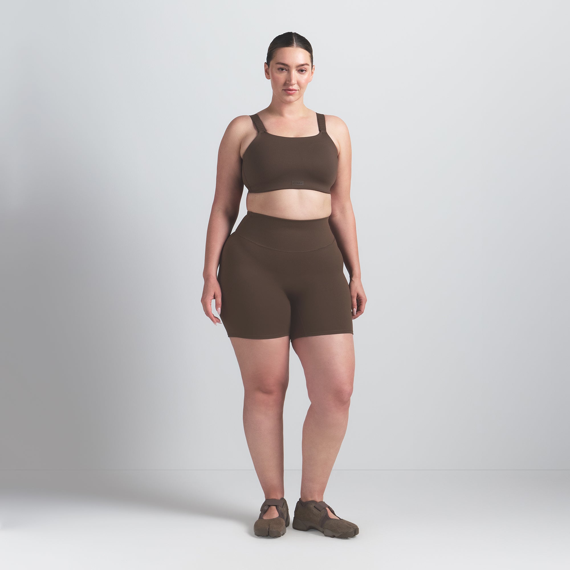 NikeSKIMS MATTE WIDE STRAP BRA | DARK SEPIA - Sneaker Türkiye