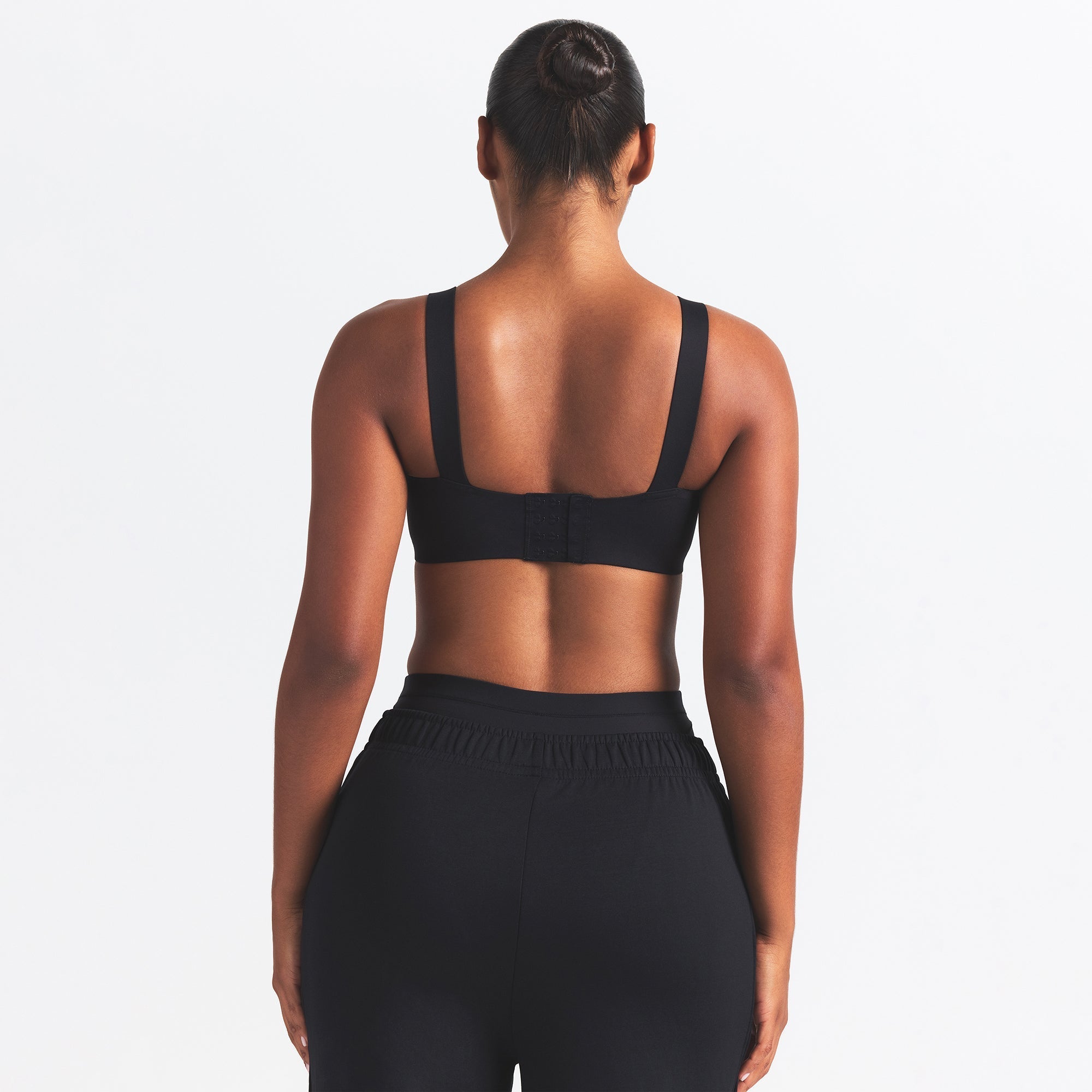 NikeSKIMS MATTE WIDE STRAP BRA | OBSIDIAN - Sneaker Türkiye