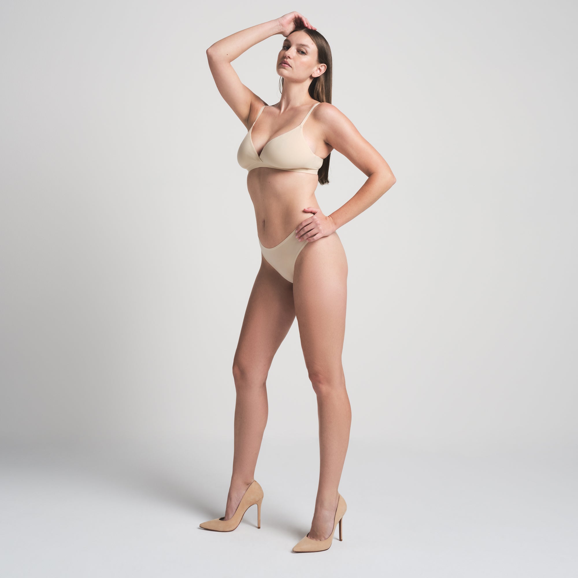 SKIMS FITS EVERYBODY CROSSOVER BRALETTE | SAND - Sneaker Türkiye