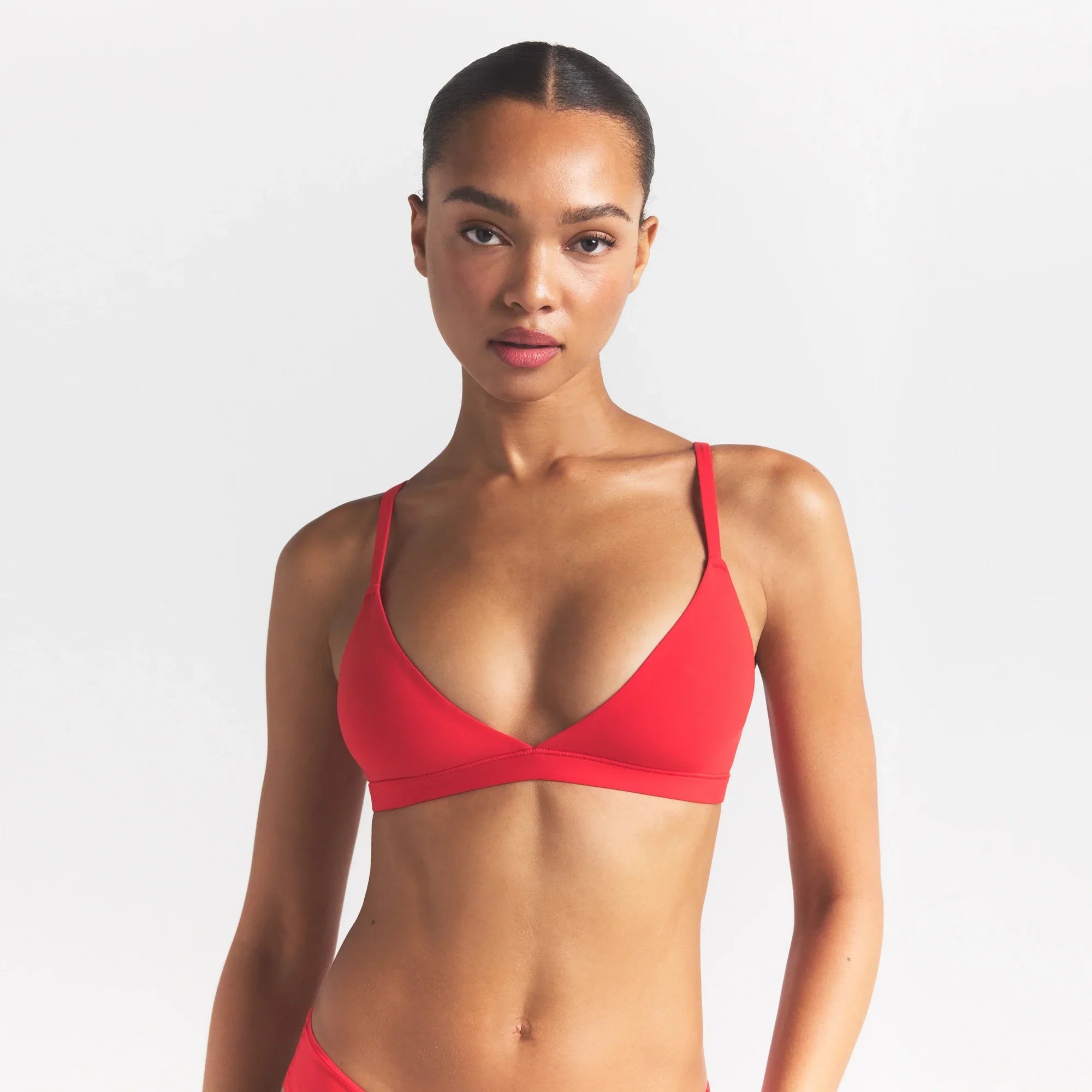 SKIMS FITS EVERYBODY TRIANGLE BRALETTE | CHERRY - Sneaker Türkiye