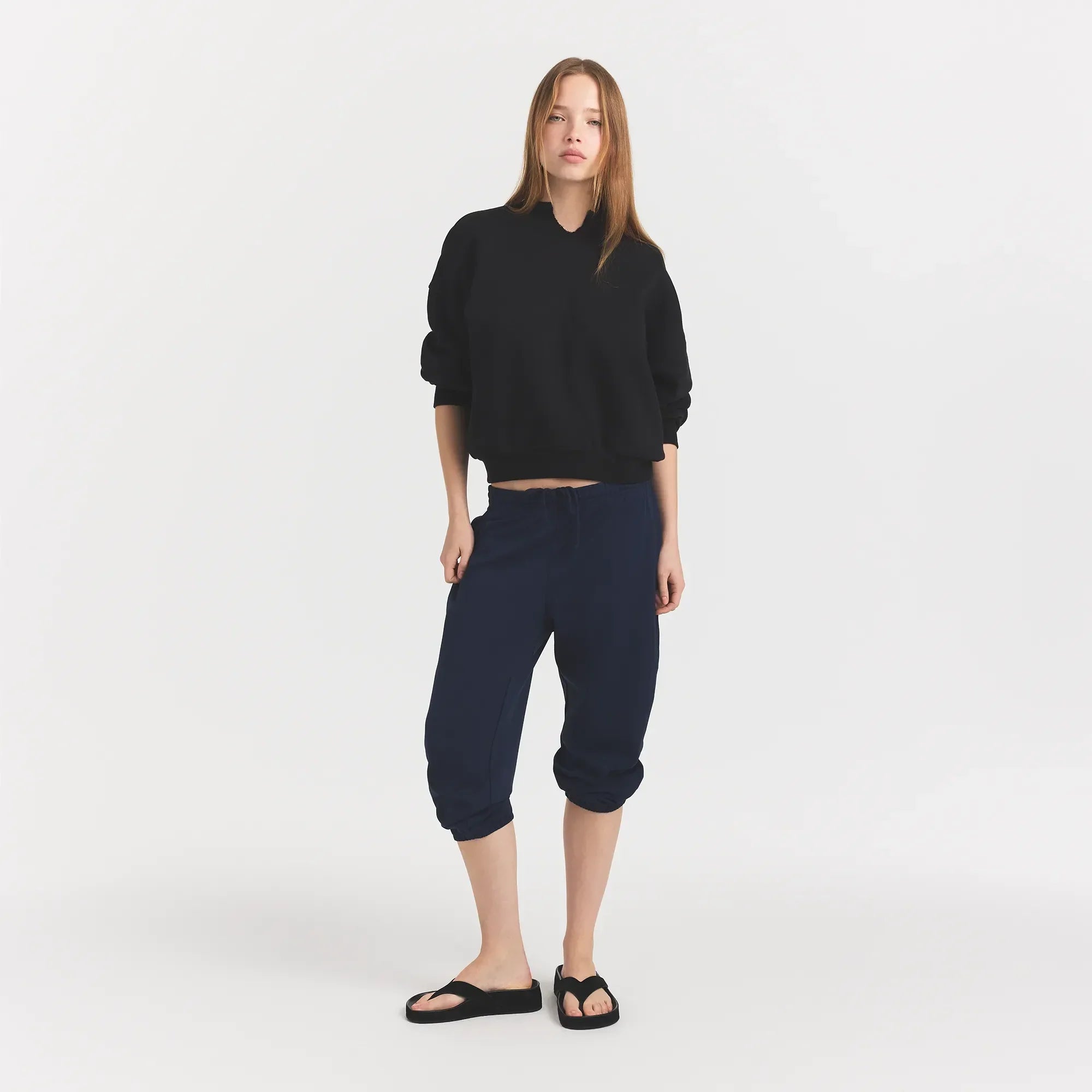 SKIMS HEAVYWEIGHT CREPE CROPPED JOGGER | NAVY - Sneaker Türkiye