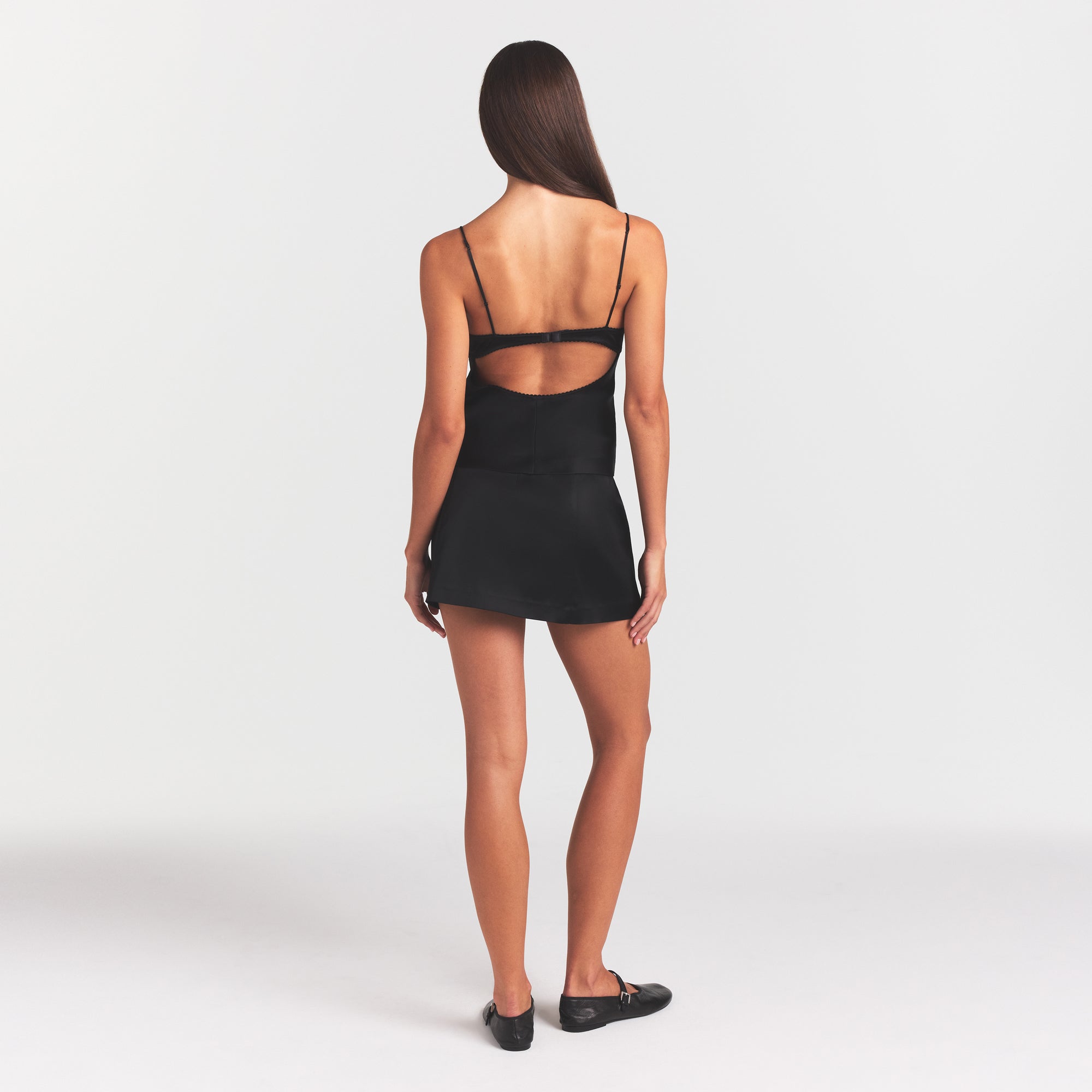 SKIMS SATIN MINI SKIRT | OBSIDIAN - Sneaker Türkiye