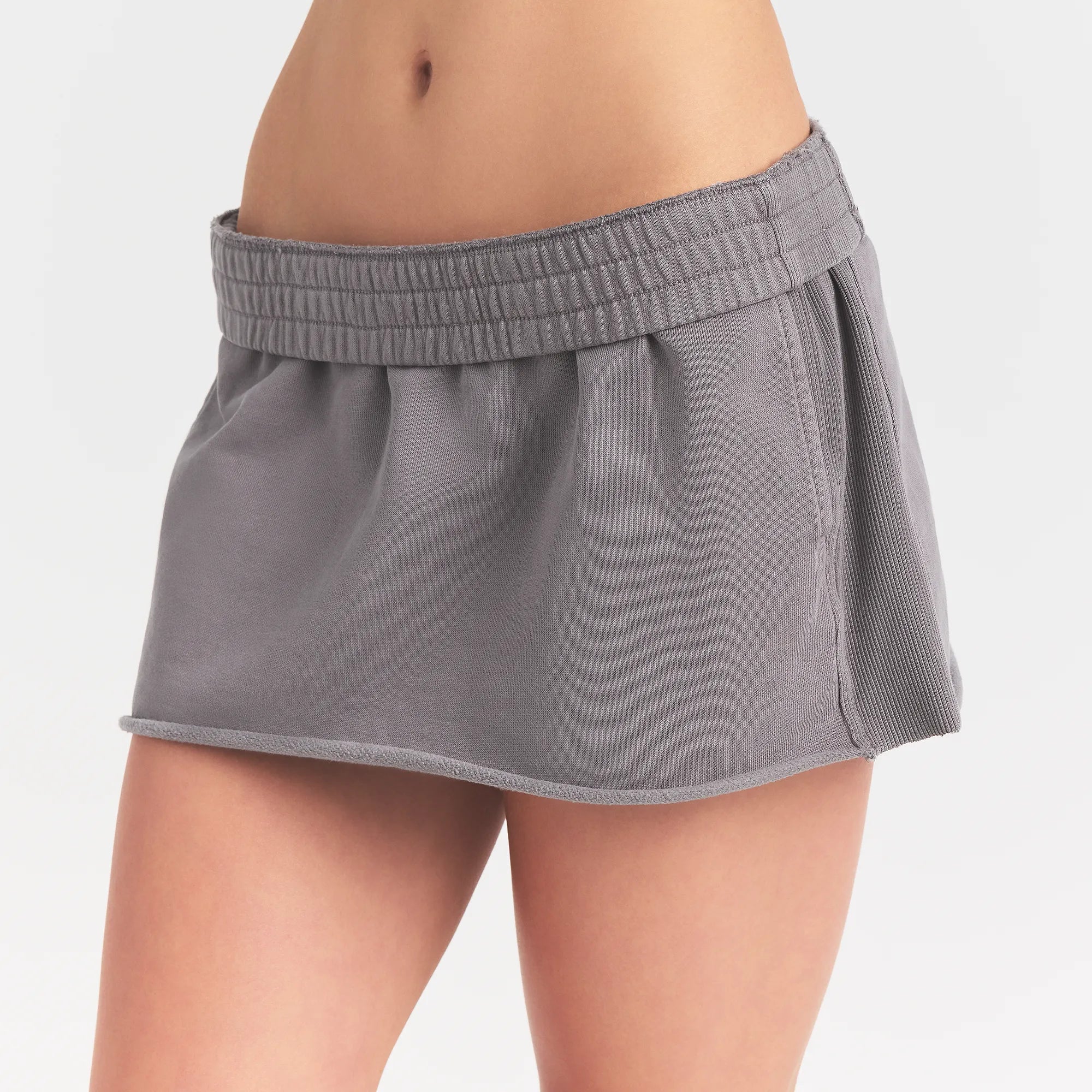 SKIMS BOYFRIEND FLEECE MINI SKIRT | SHADOW - Sneaker Türkiye