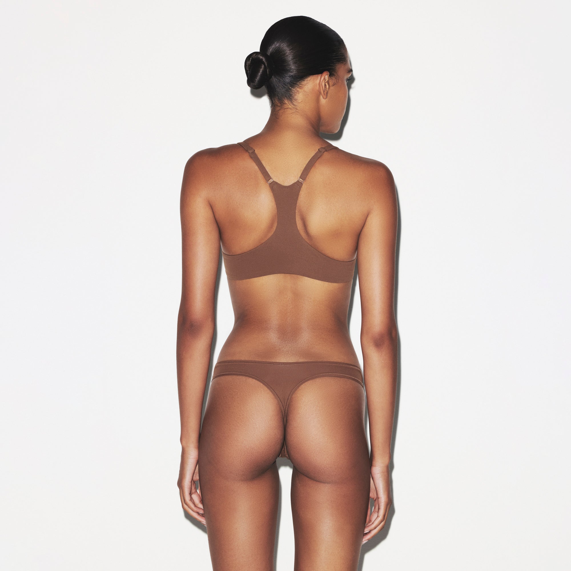 SKIMS FITS EVERYBODY RACERBACK DEMI BRA | JASPER - Sneaker Türkiye