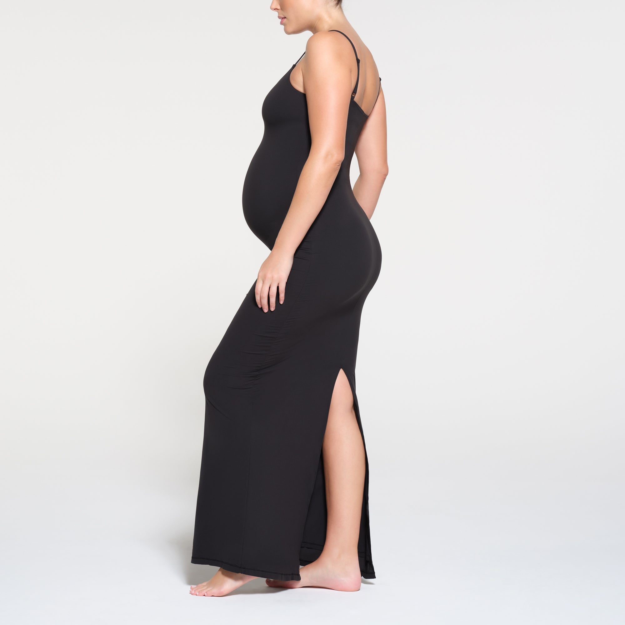 SKIMS FITS EVERYBODY MATERNITY LONG SLIP DRESS | ONYX - Sneaker Türkiye