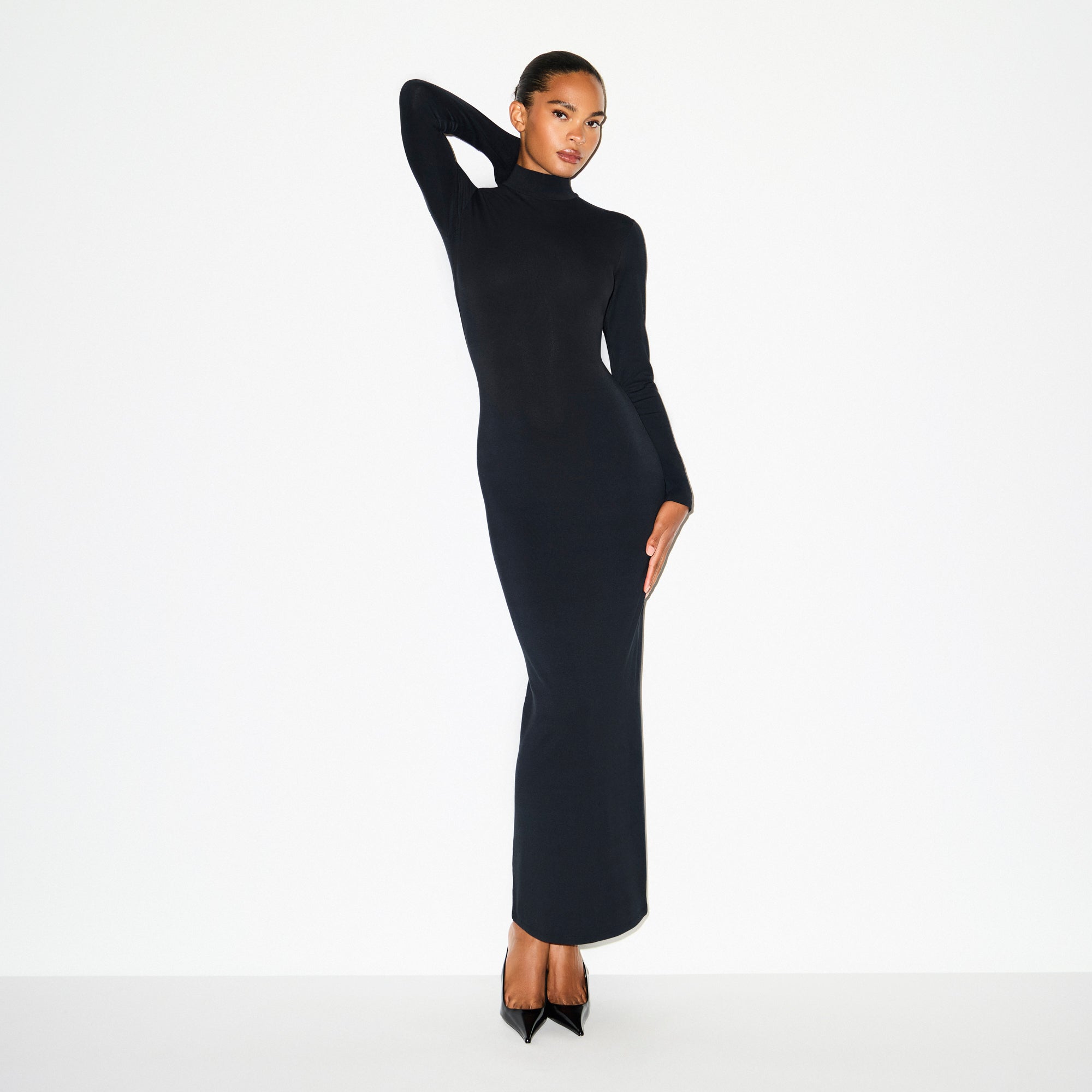 SKIMS SMOOTH LAYERS TURTLENECK LONG DRESS | OBSIDIAN - Sneaker Türkiye
