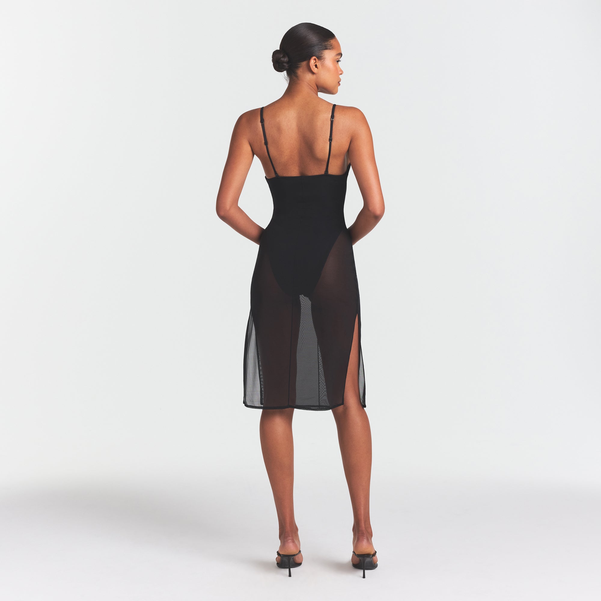 SKIMS BODY MESH PLUNGE MIDI DRESS | ONYX - Sneaker Türkiye
